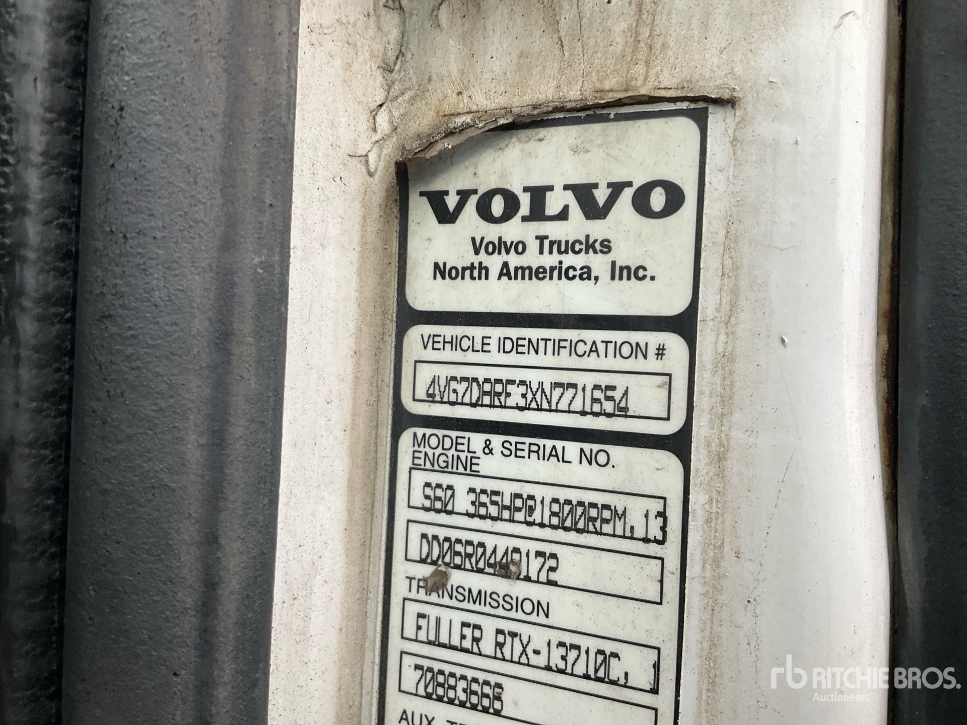 1999 Volvo VN