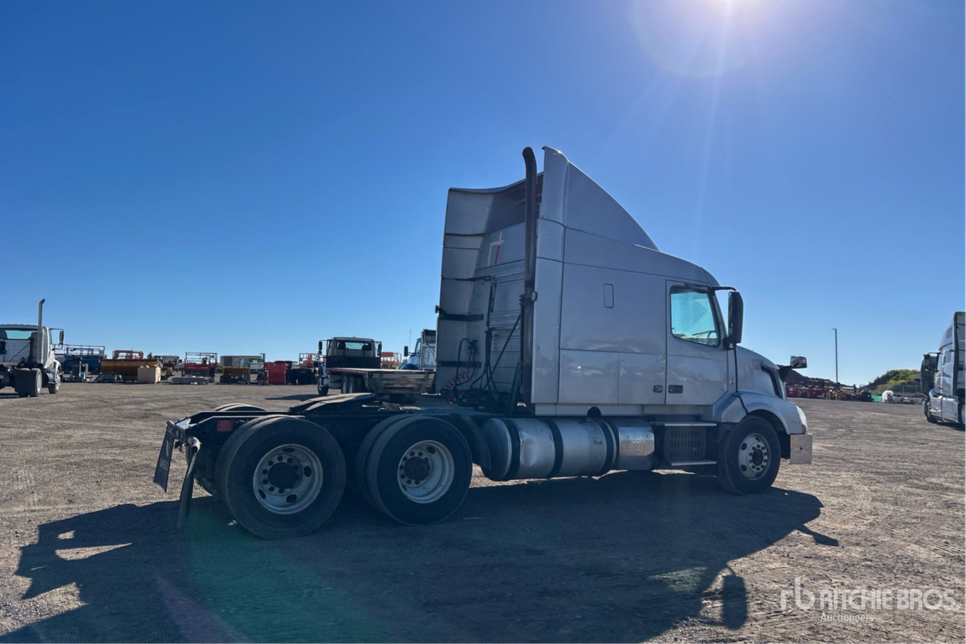 2015 Volvo VNL