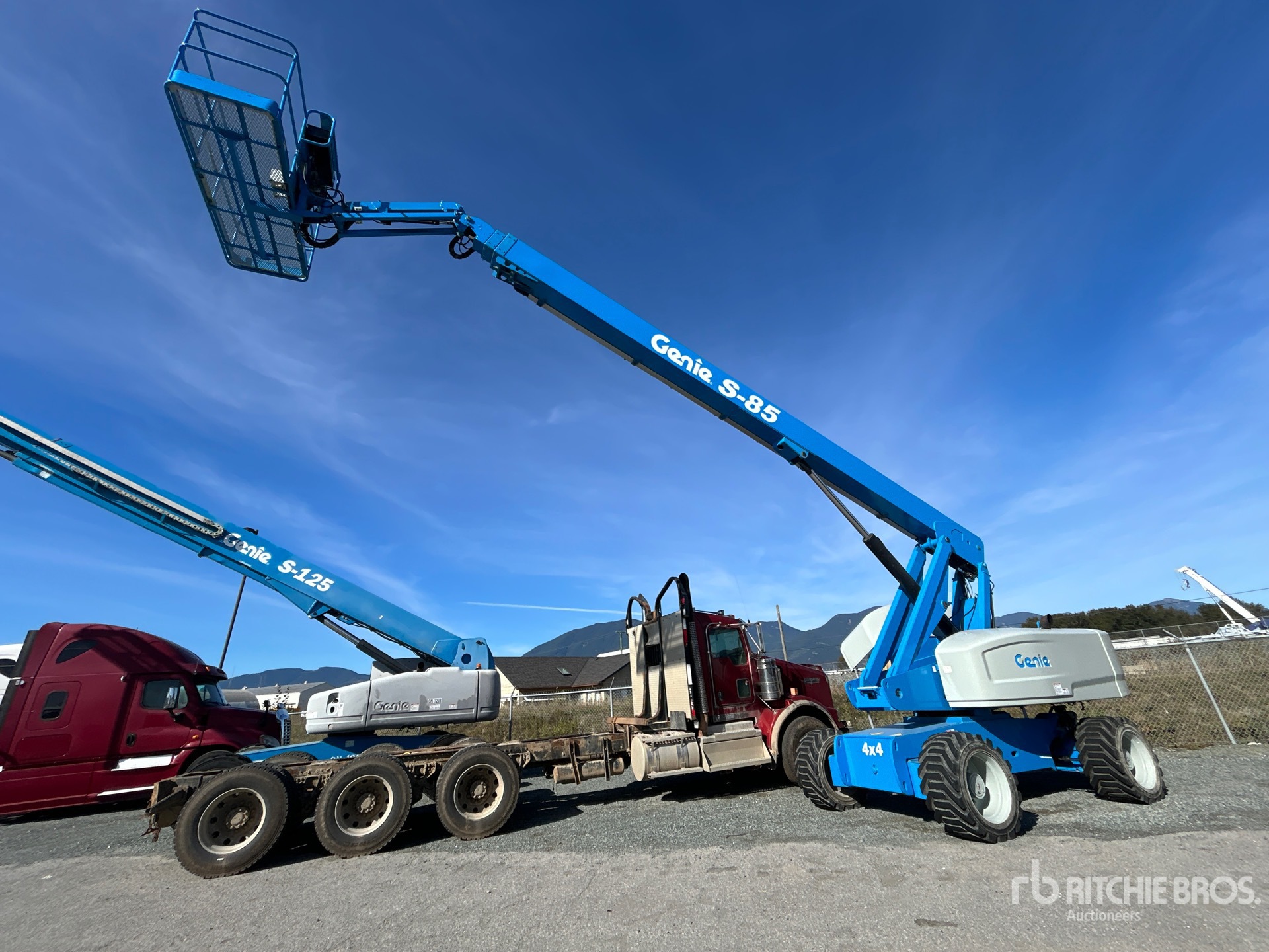 2010 Genie S-85