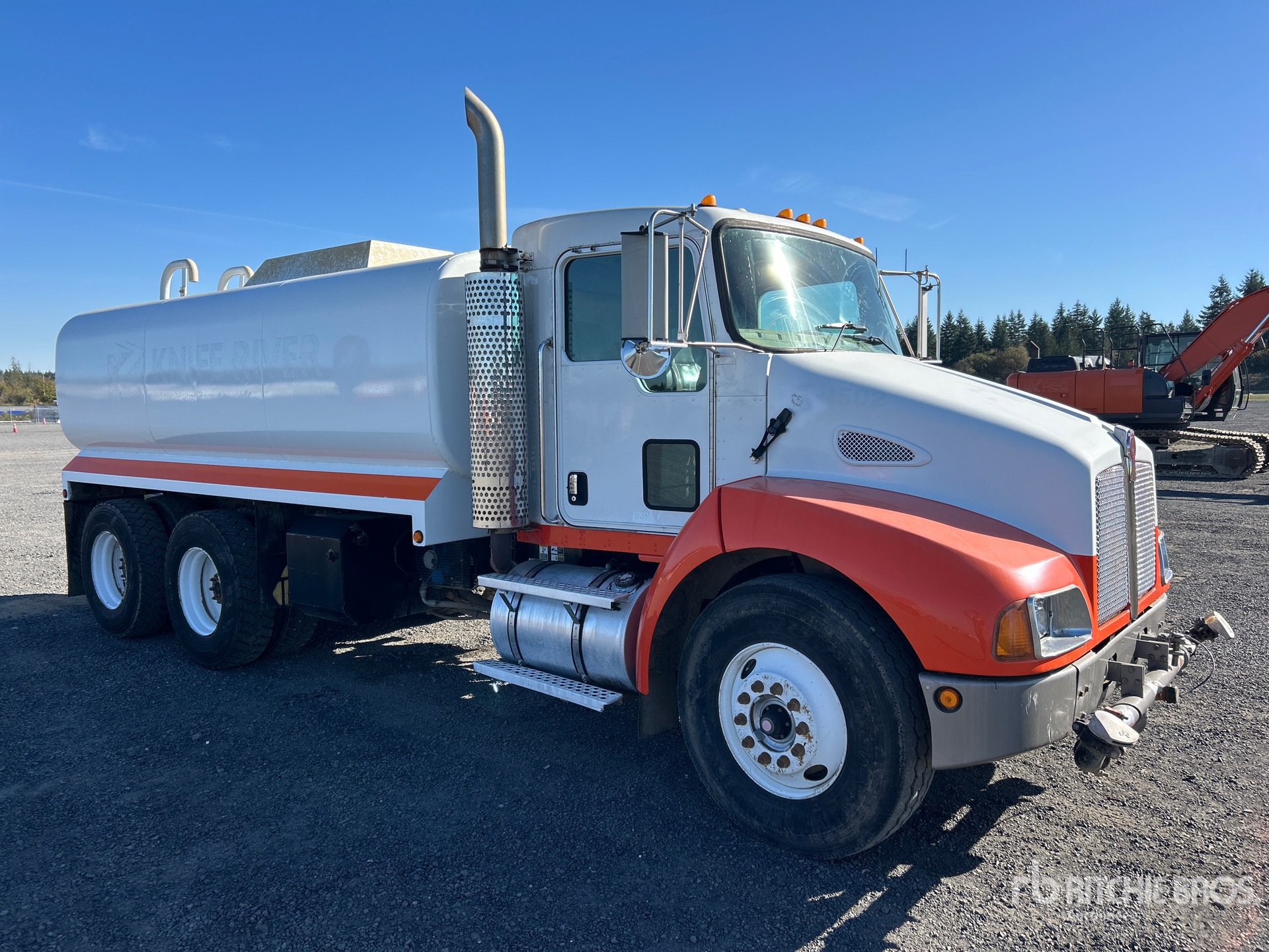 2005 Kenworth T300