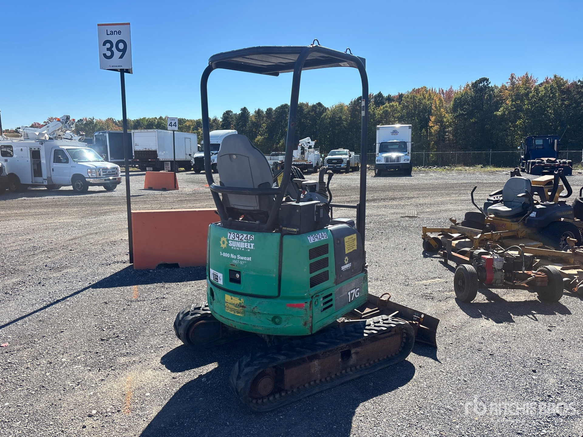 2015 John Deere 17G