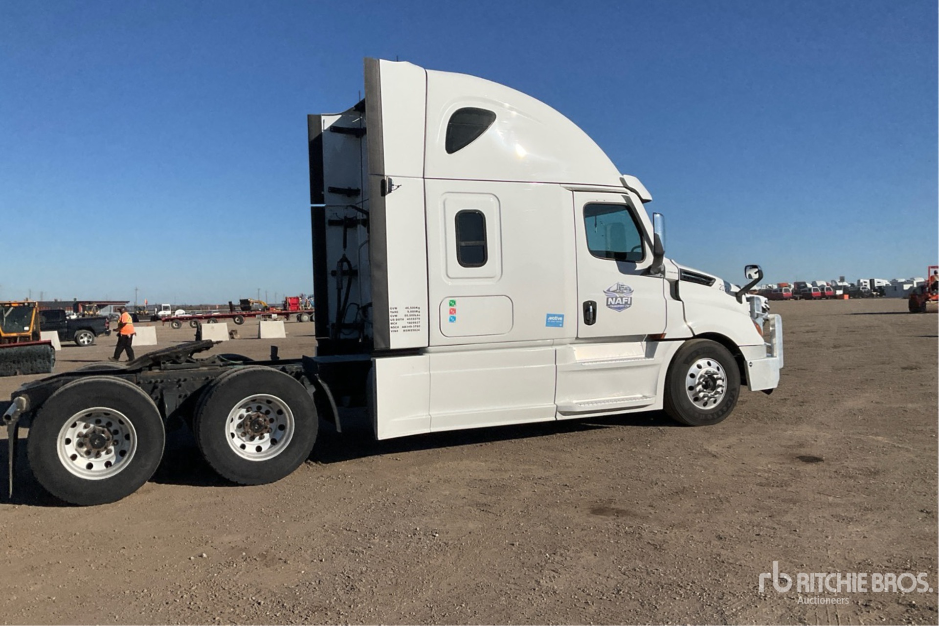 2021 Freightliner CASCADIA 126