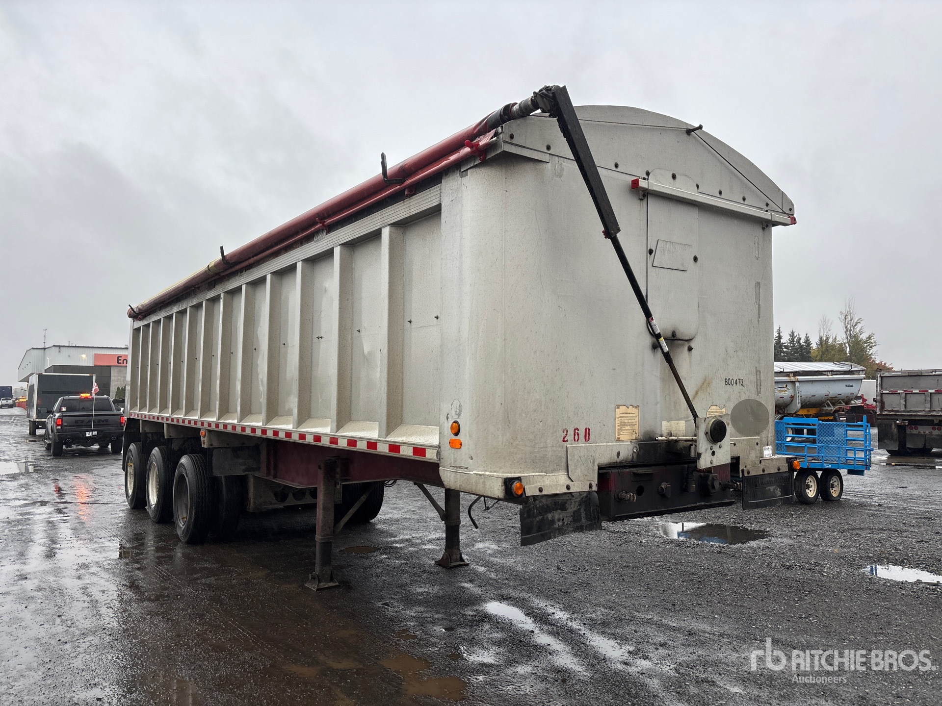 1998 Titan 36 ft Tri/A Aluminum Demolition