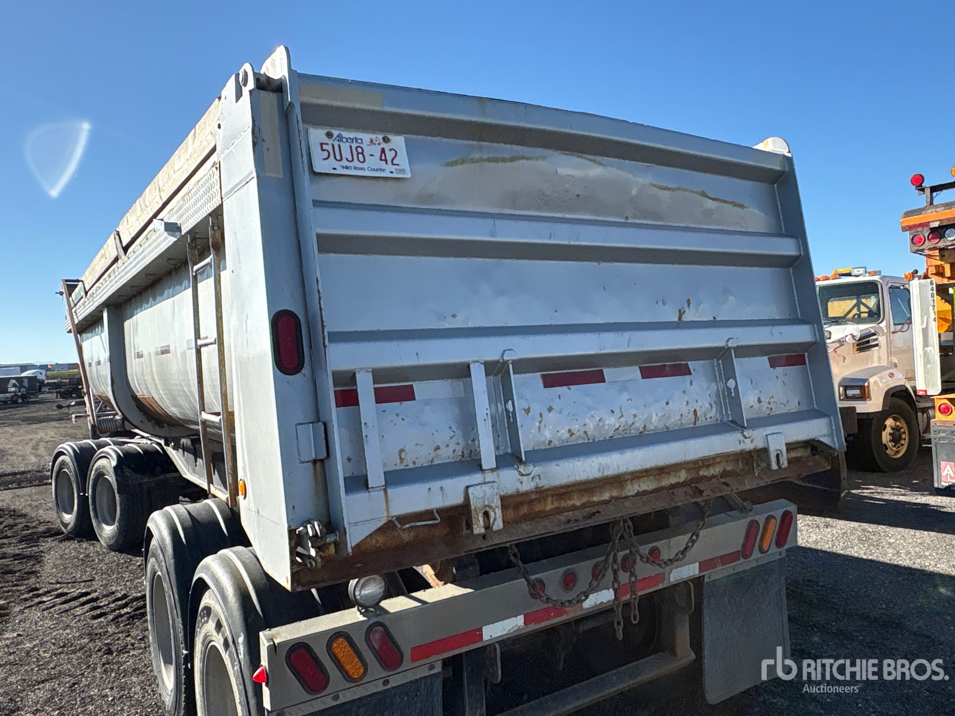 2009 Cross Country 26 ft Quad/A Turntable