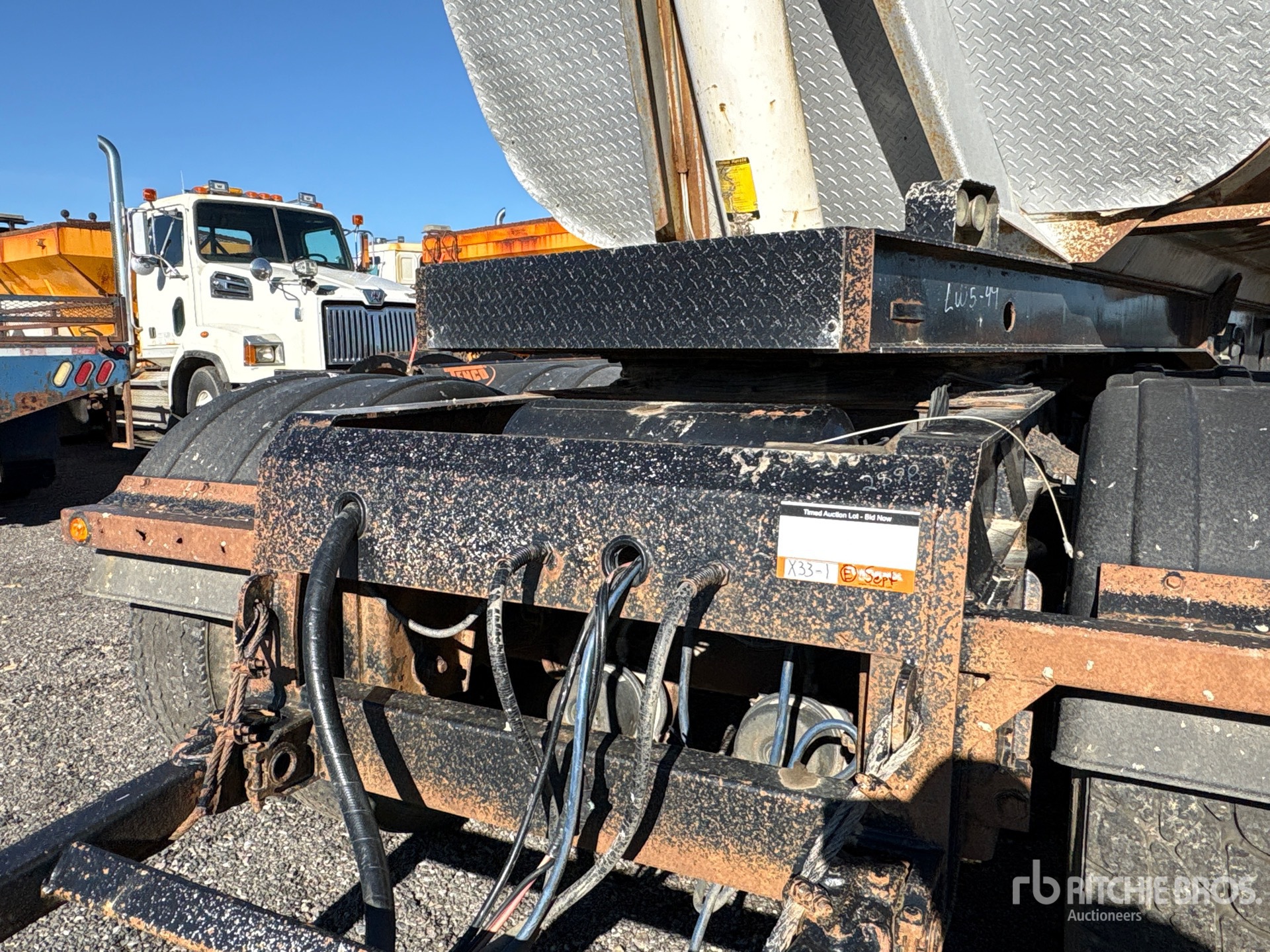 2009 Cross Country 26 ft Quad/A Turntable
