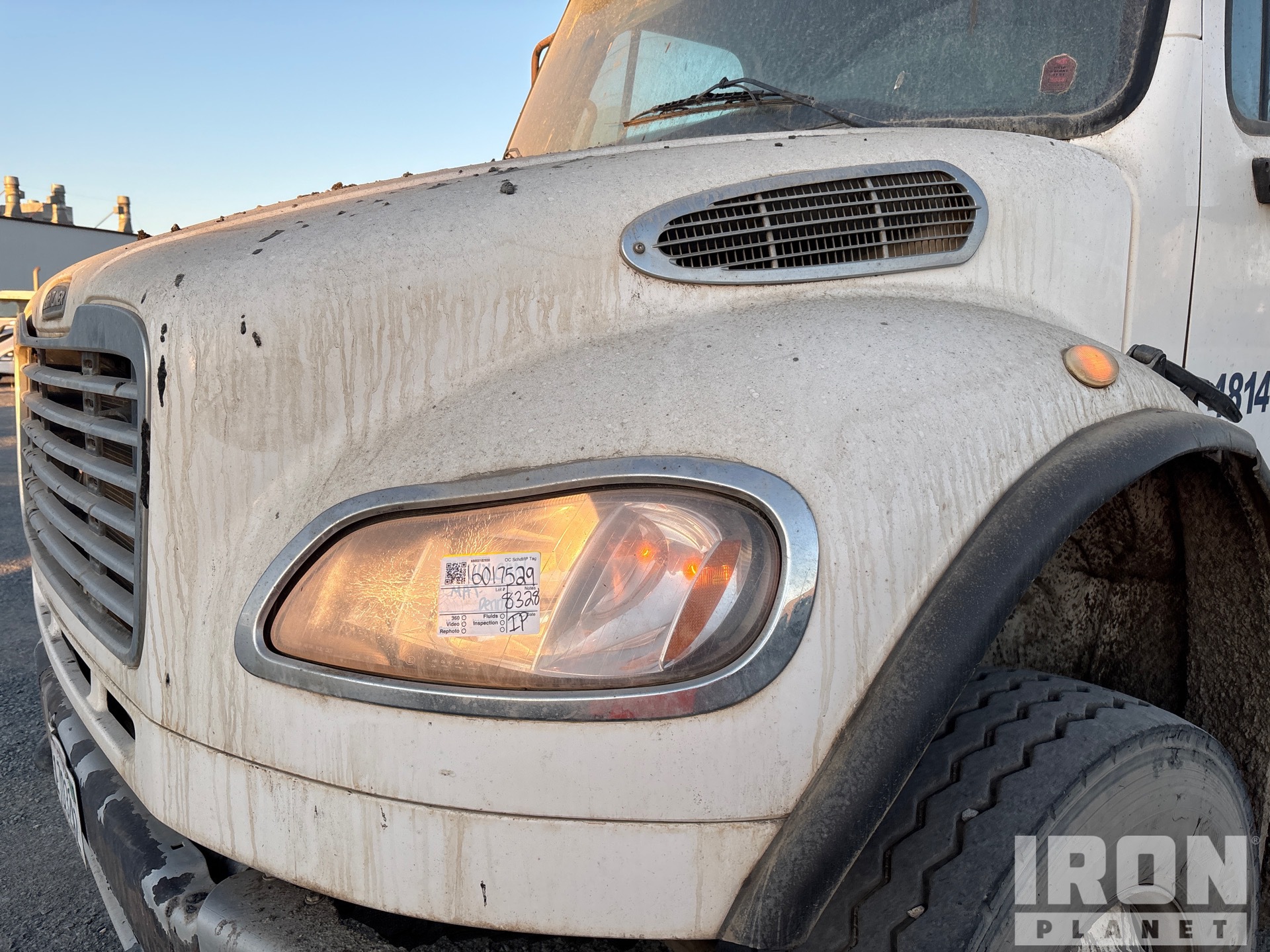 2016 Freightliner M2 106