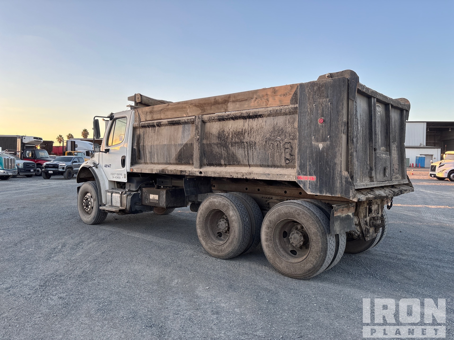 2016 Freightliner M2 106