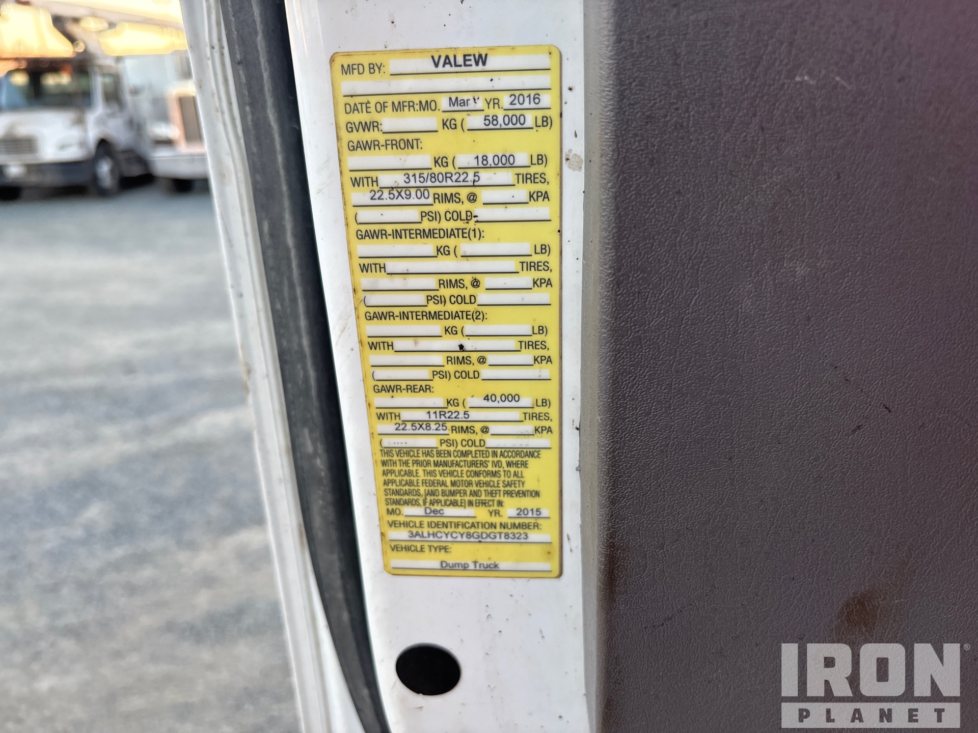 2016 Freightliner M2 106