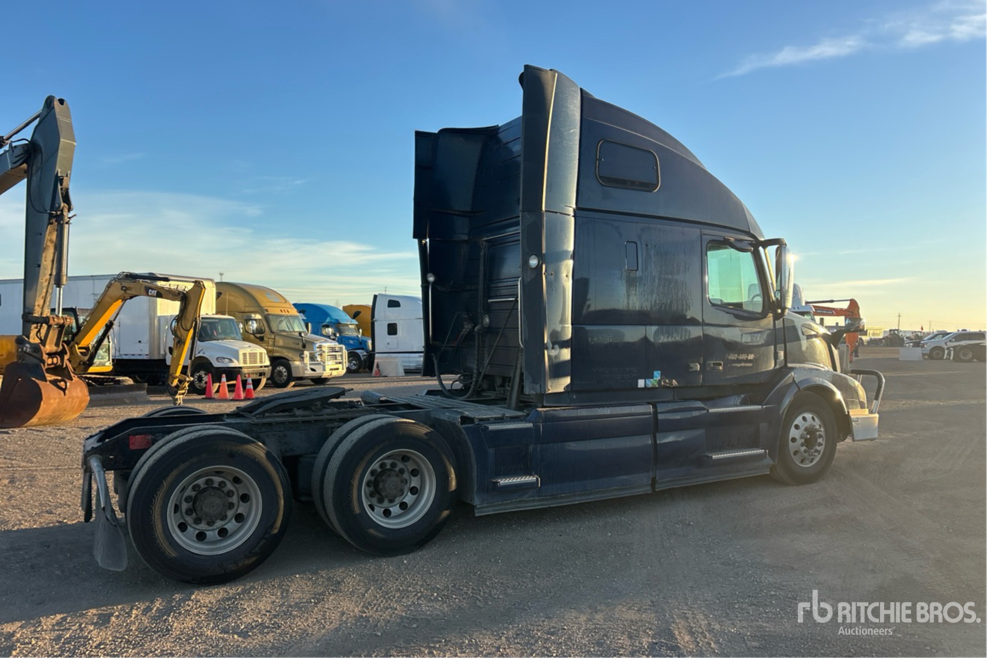 2015 Volvo VNL