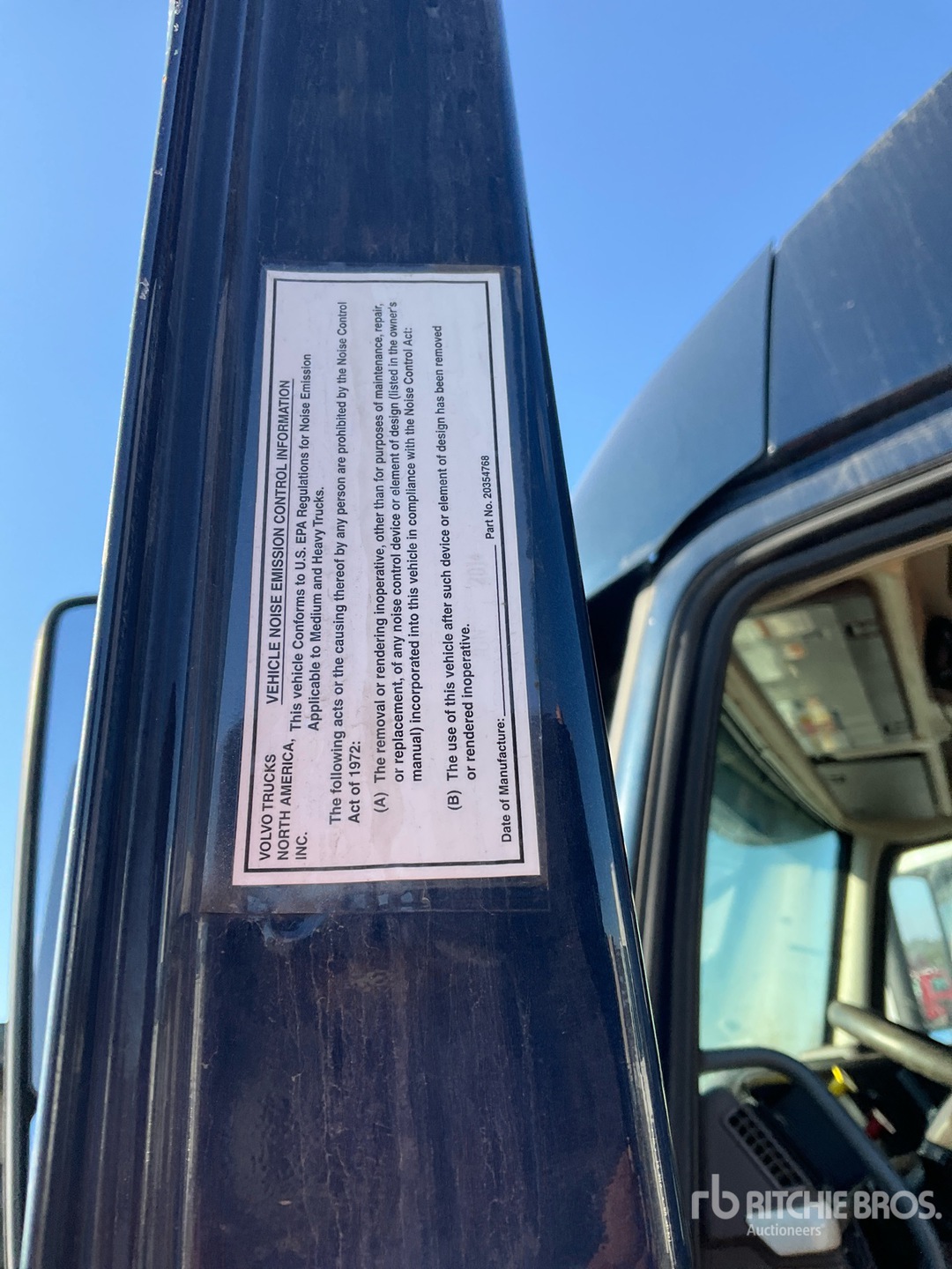 2015 Volvo VNL