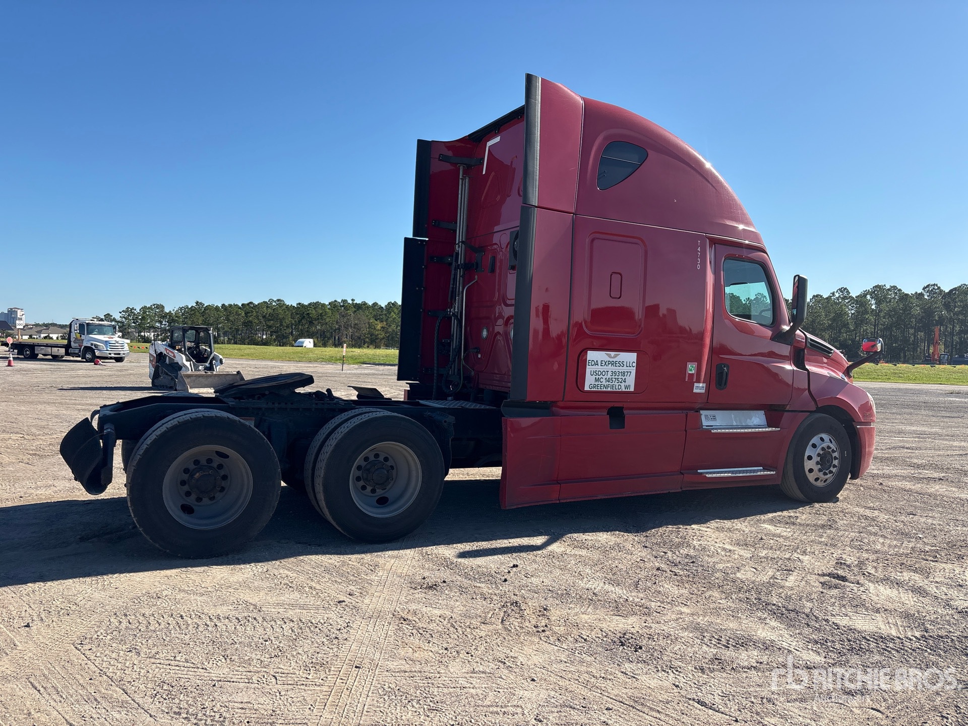 2022 Freightliner CASCADIA 126