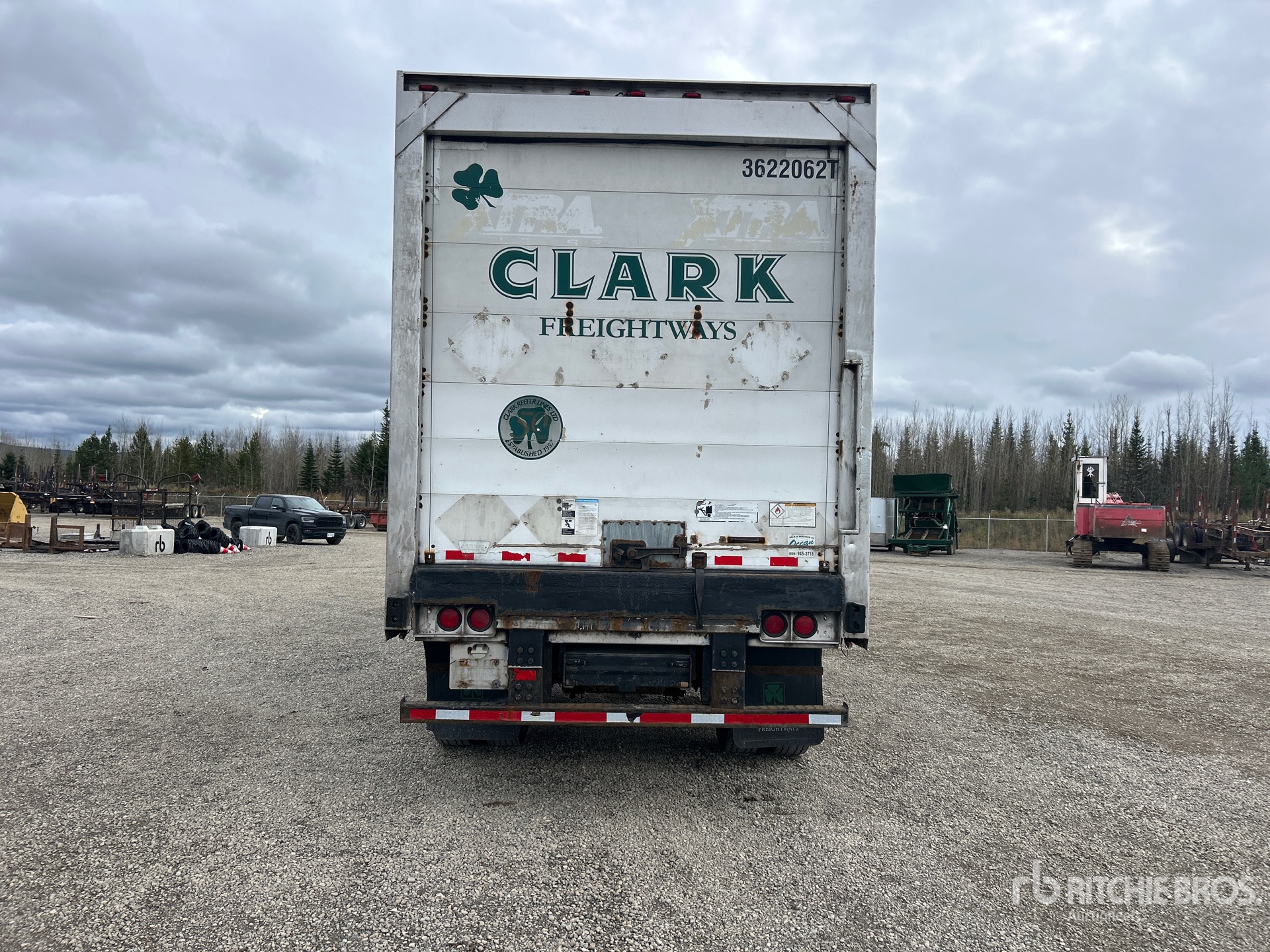2001 Great Dane 36 ft T/A