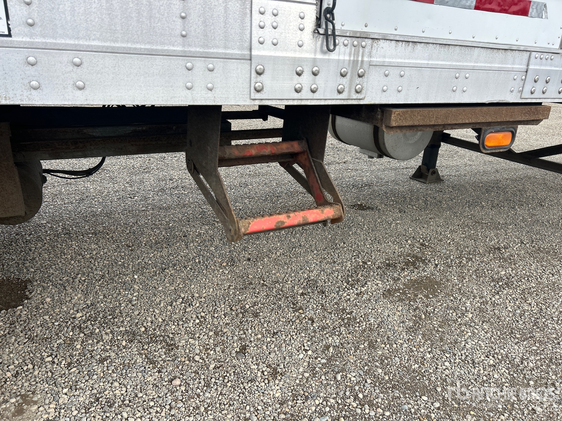 2001 Great Dane 36 ft T/A