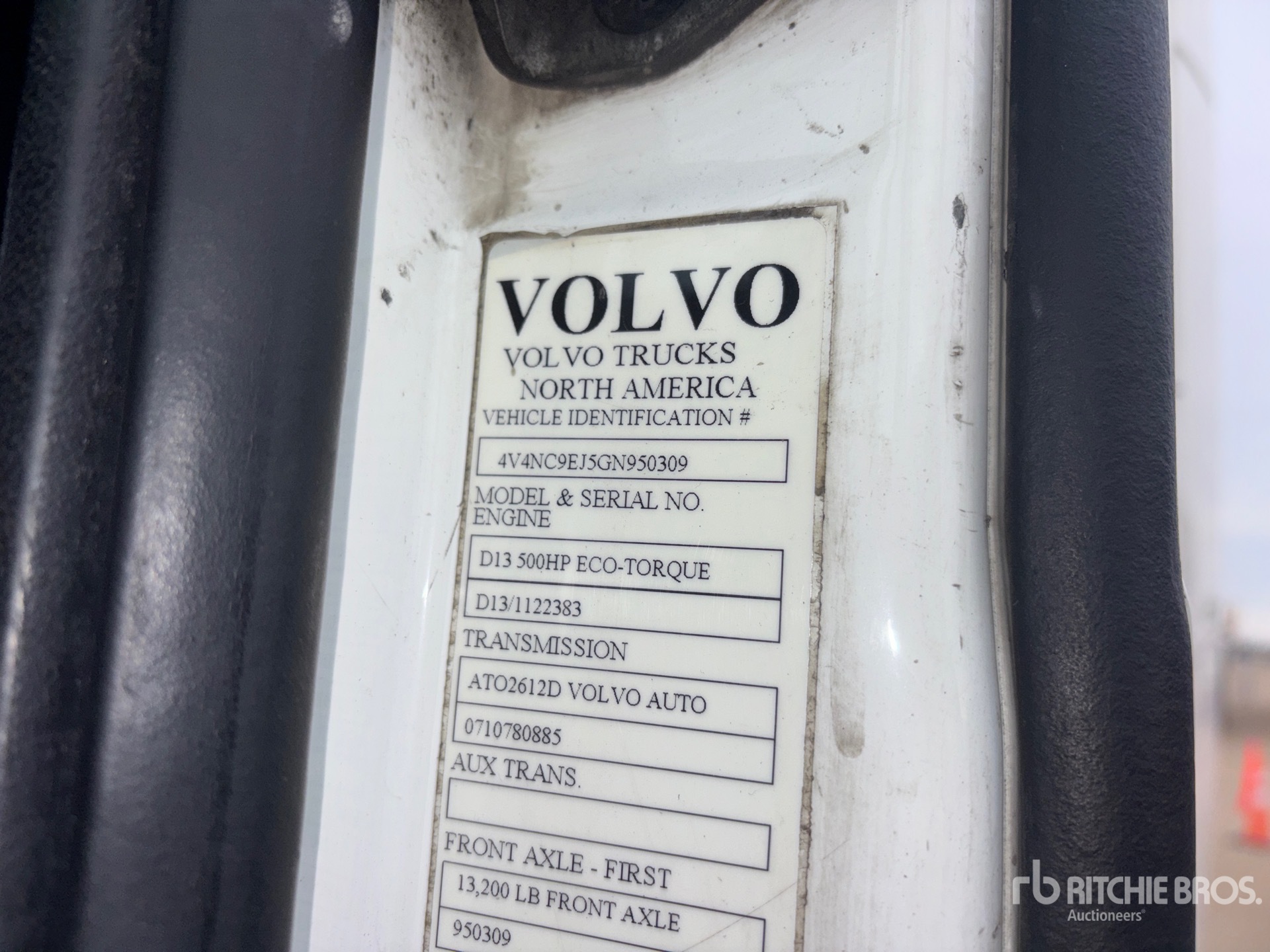 2016 Volvo VNL