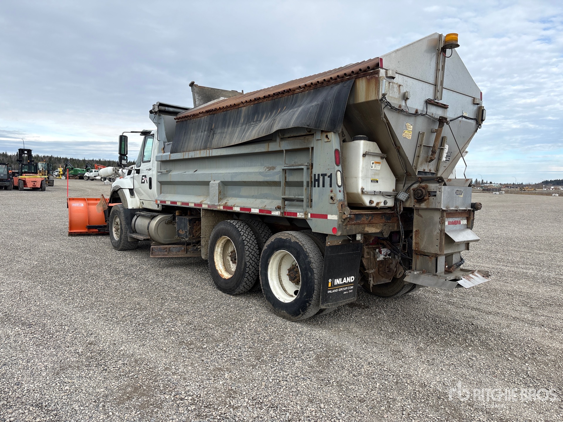 2010 International WORKSTAR 7600