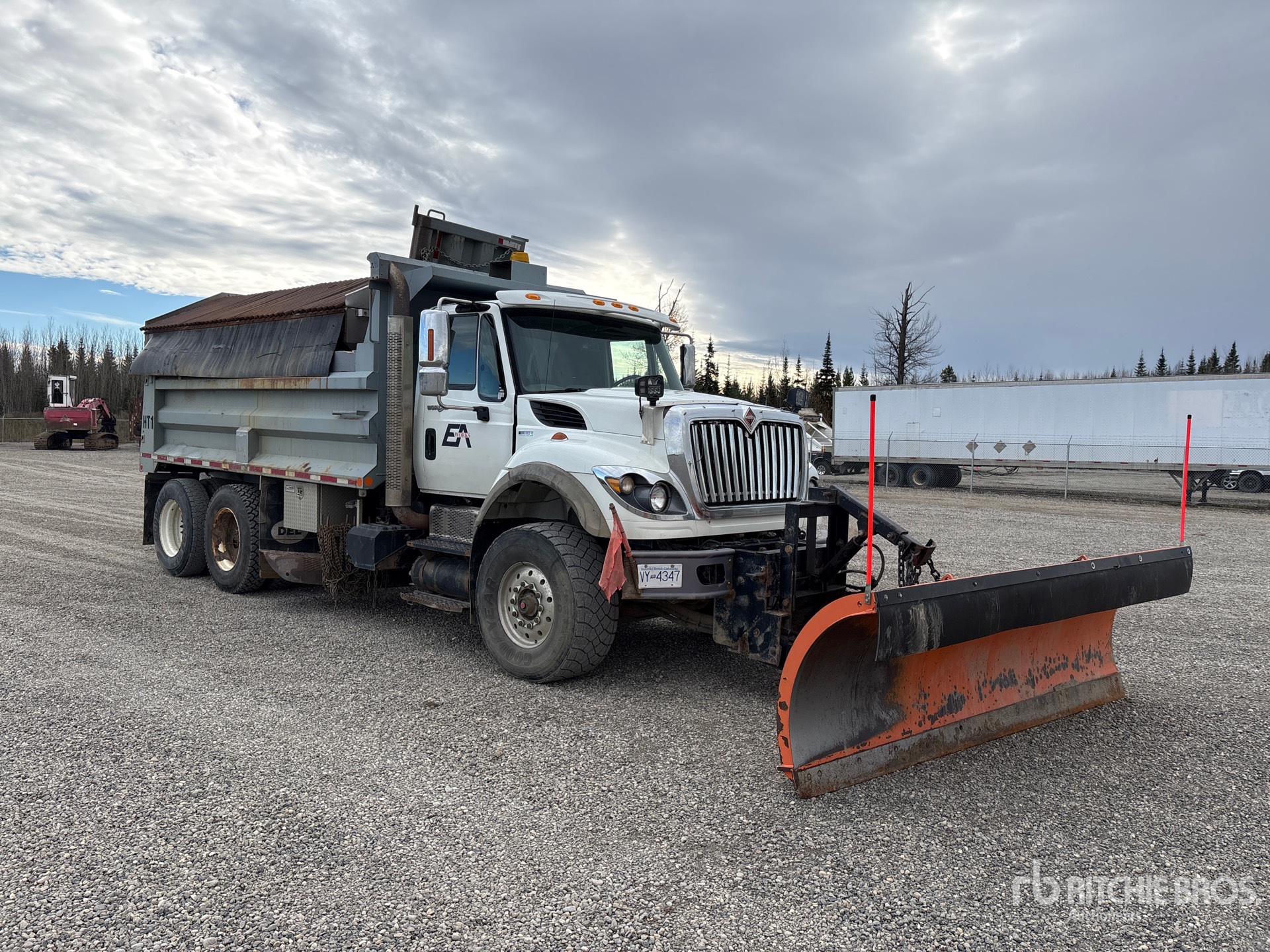 2010 International WORKSTAR 7600