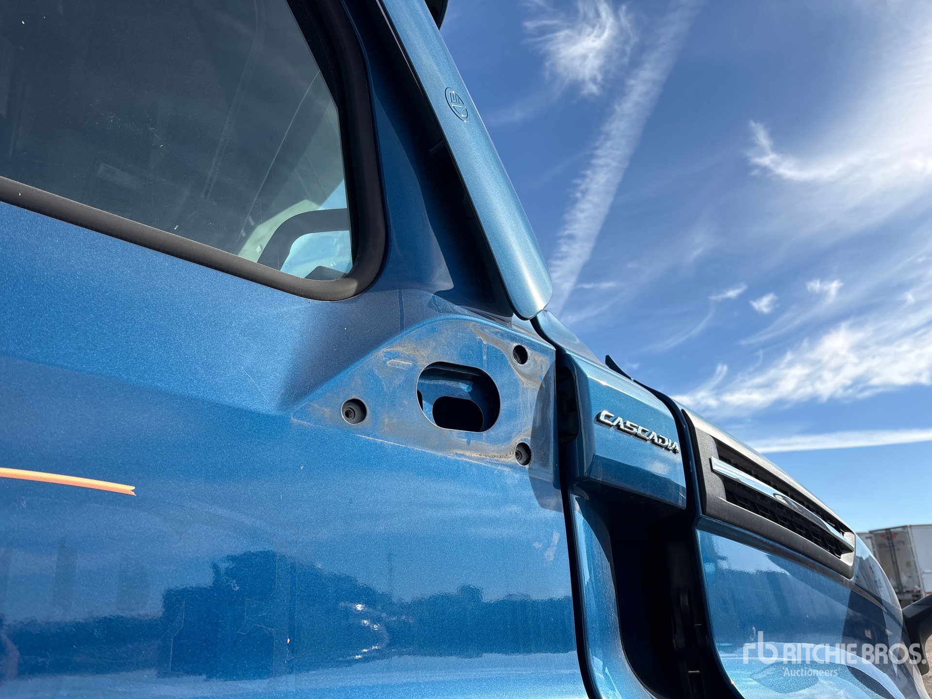 2020 Freightliner CASCADIA 126