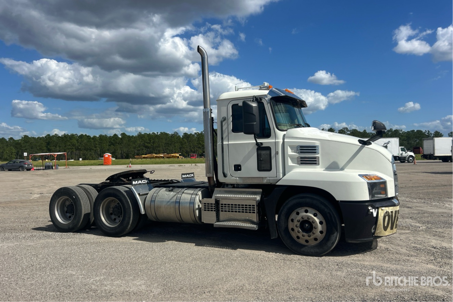 2019 Mack ANTHEM 64T