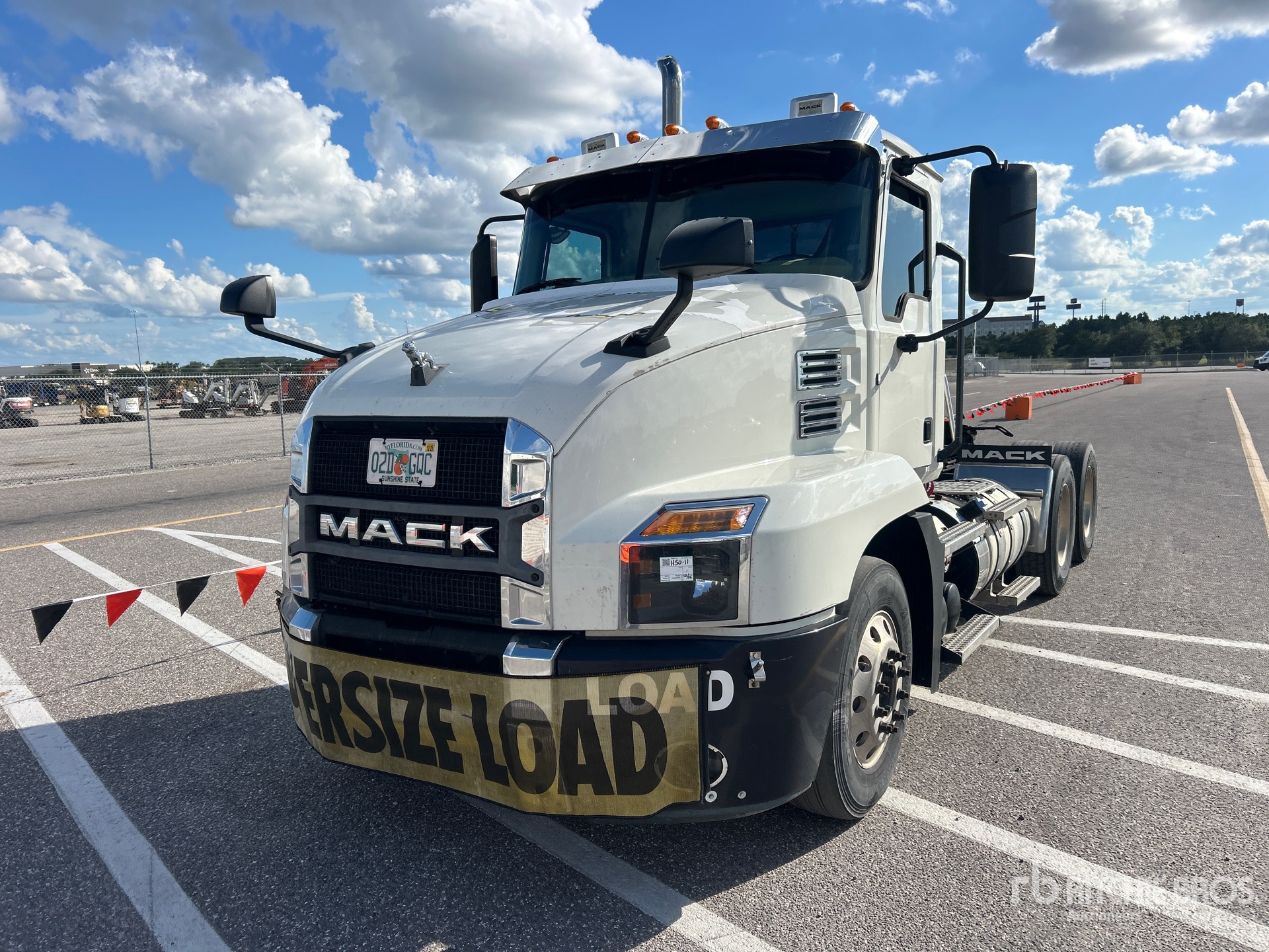 2019 Mack ANTHEM 64T