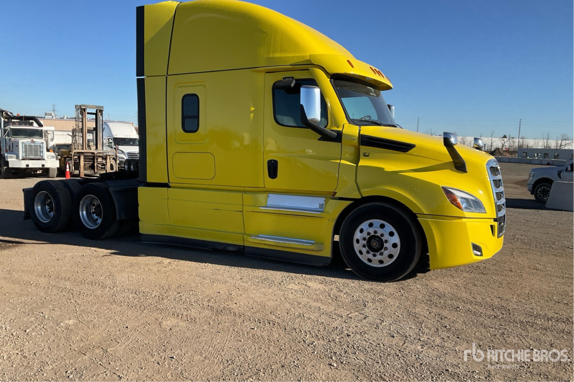 2022 Freightliner CASCADIA 126