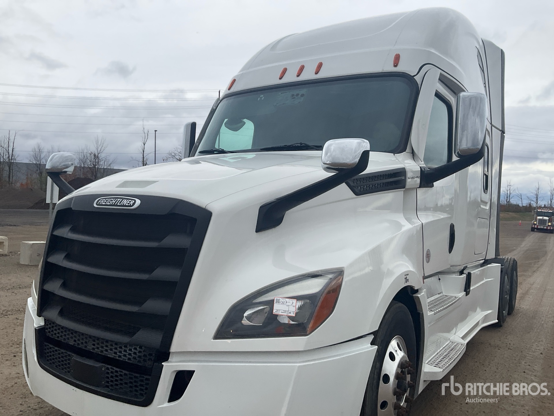2023 Freightliner CASCADIA 126