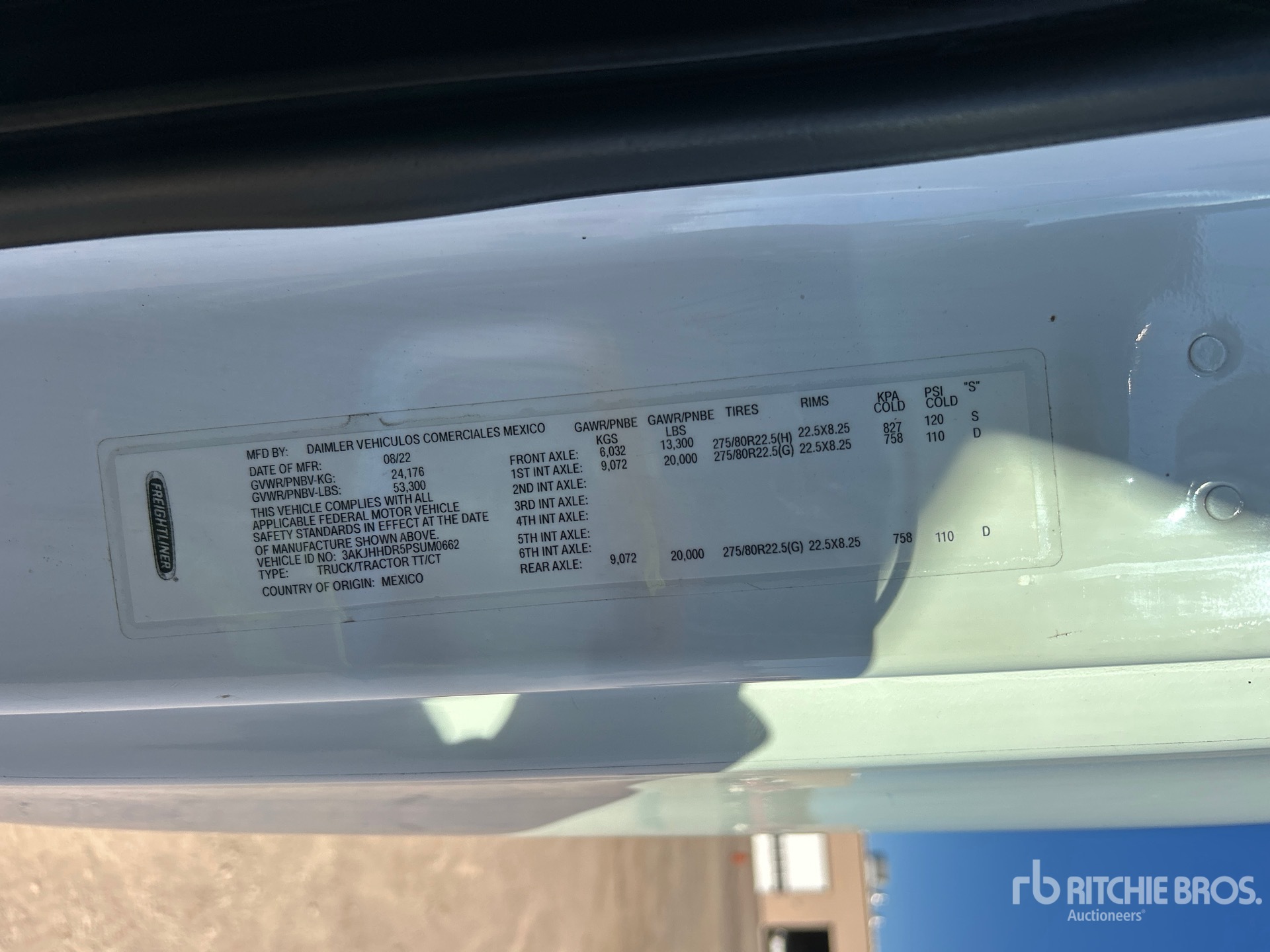 2023 Freightliner CASCADIA 126
