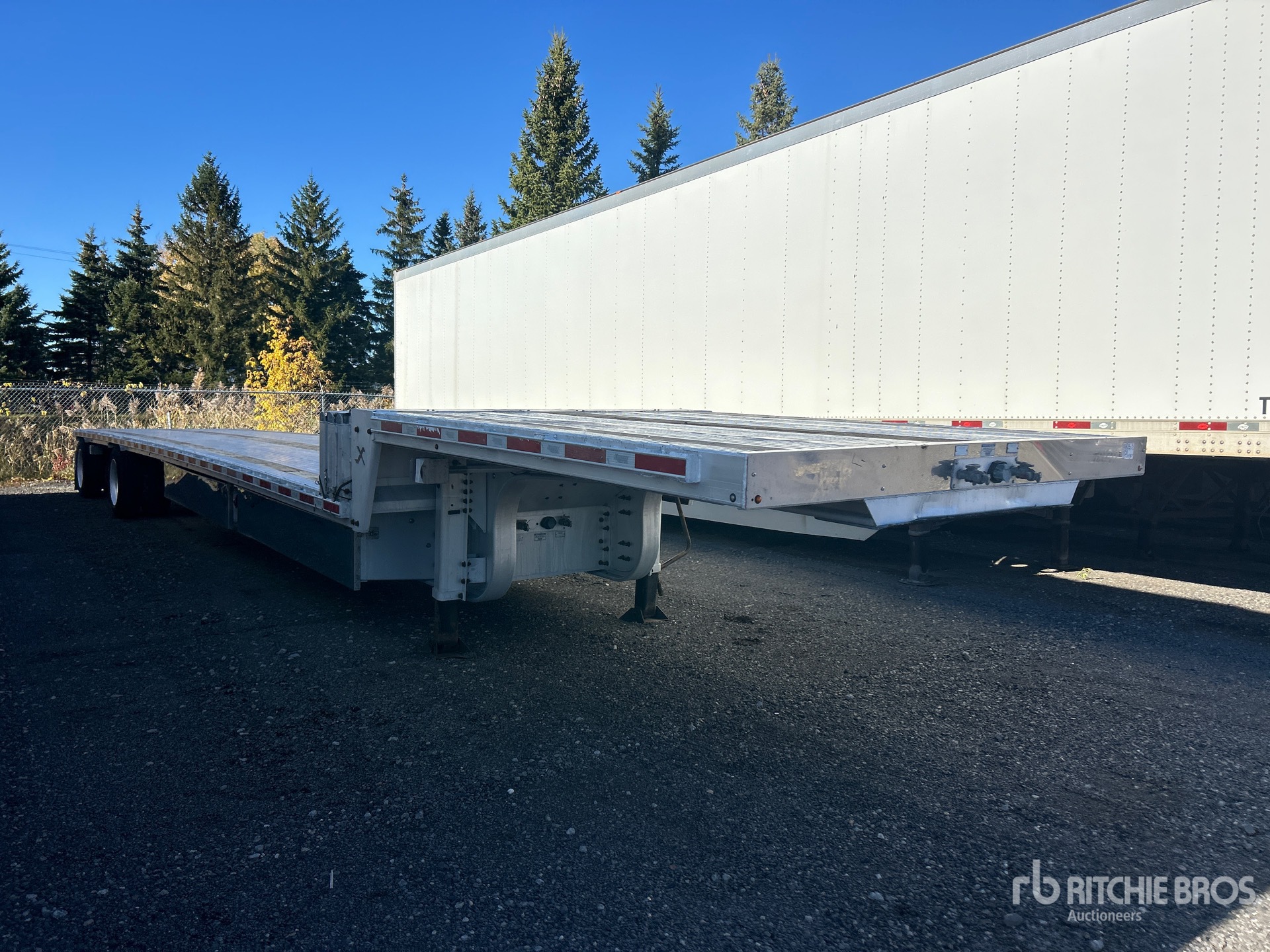 2020 Extreme 51 ft T/A Spread Axle