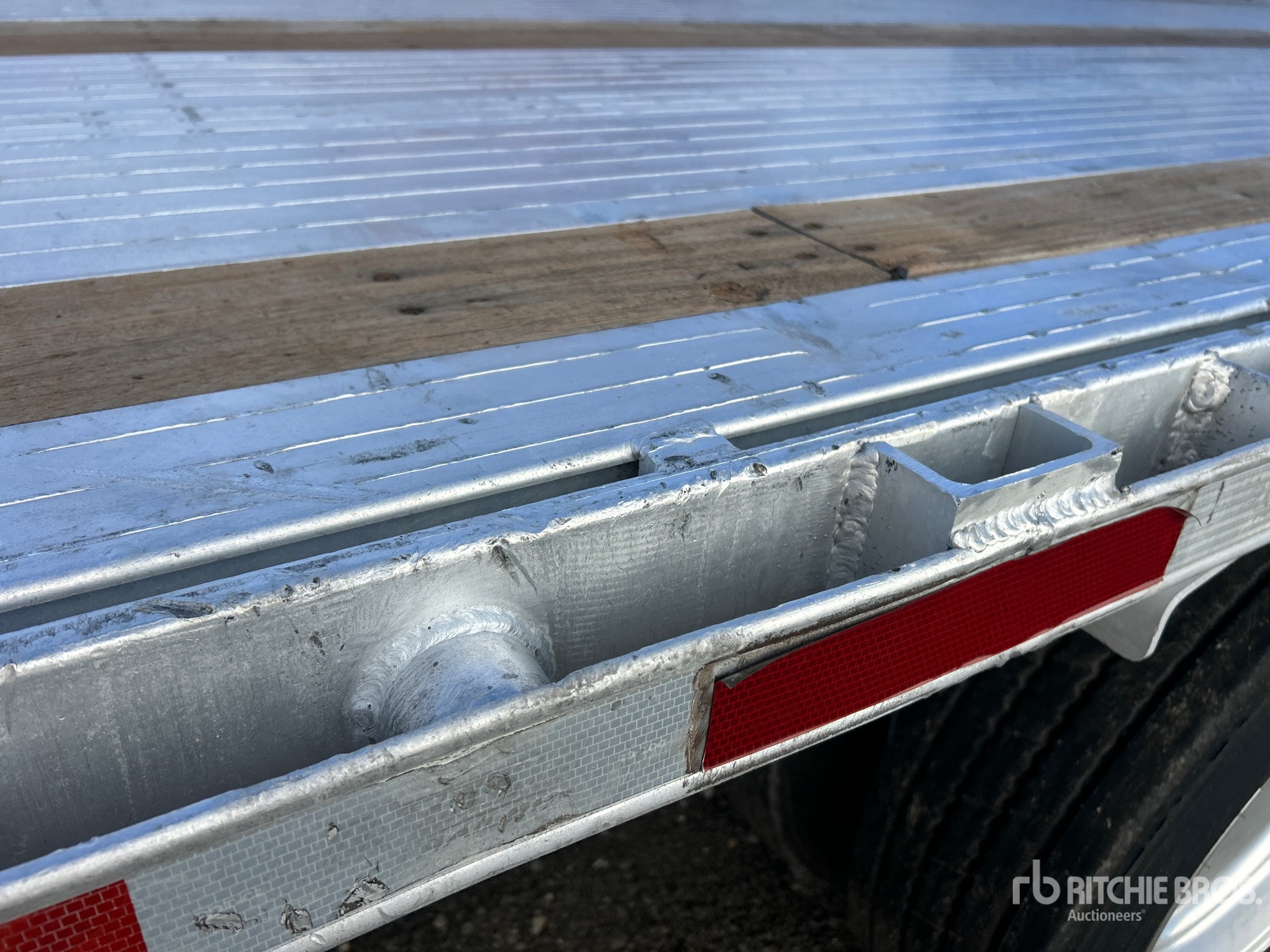 2020 Extreme 51 ft T/A Spread Axle