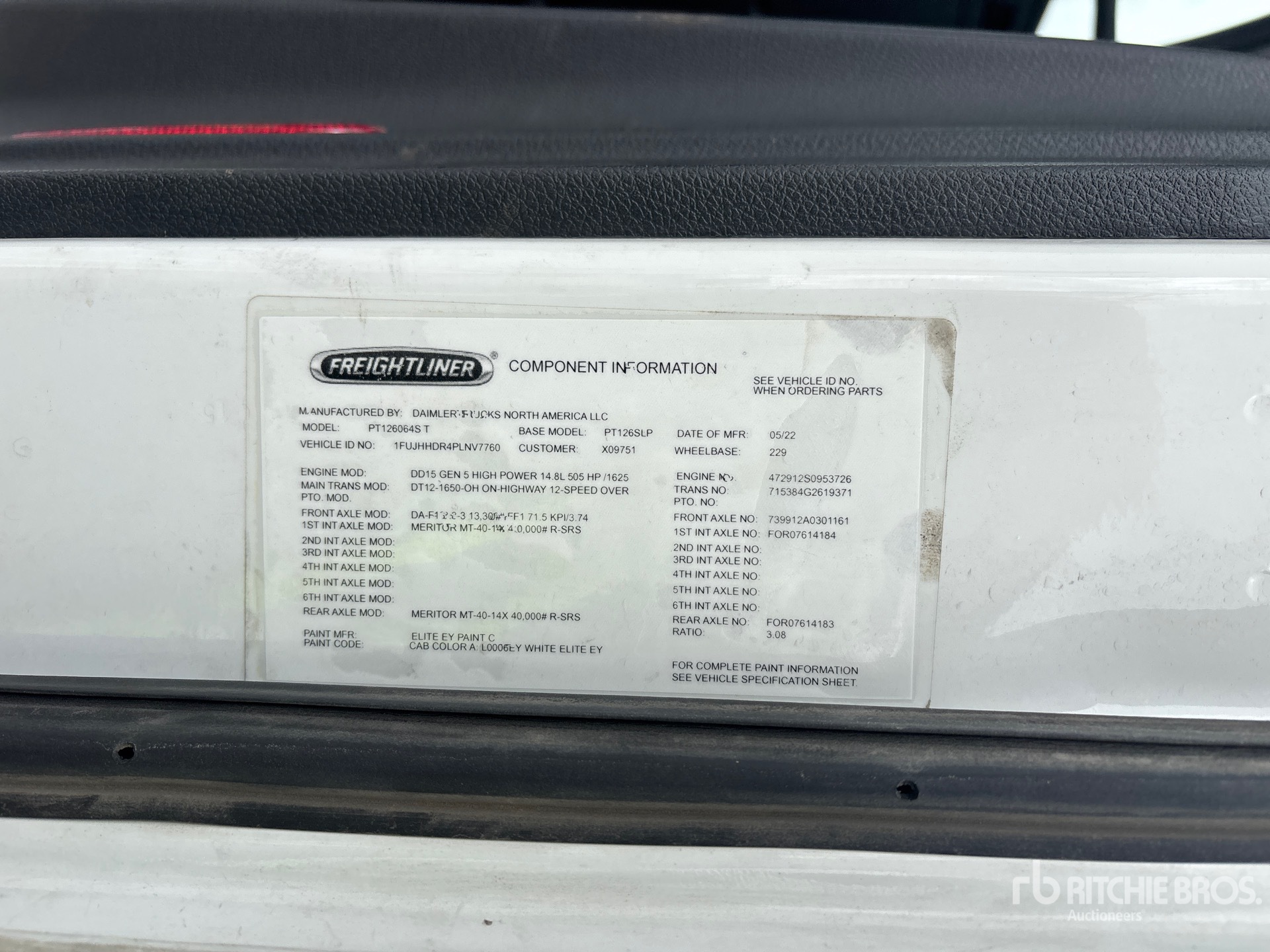 2023 Freightliner CASCADIA 126