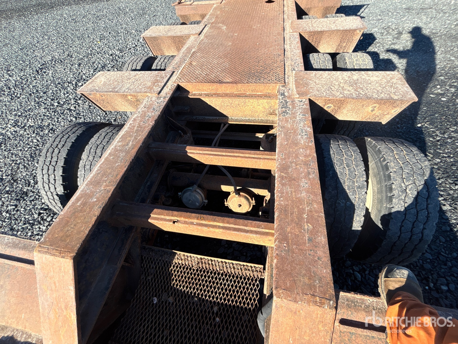 2003 Fontaine TRI/A REMOVABLE GOOSENECK