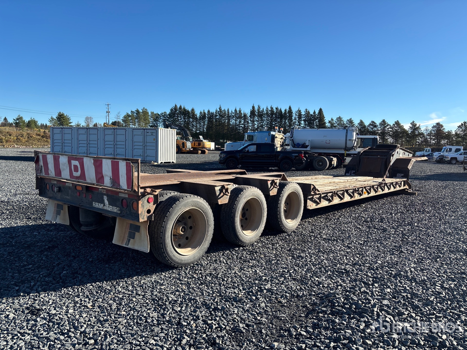 2003 Fontaine TRI/A REMOVABLE GOOSENECK