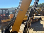 Hydraulics with Auxiliary Hydraulic Plumbing