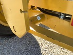 Chassis with Front Axle Oscillating Pin