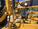 Hydraulics with Blade Lift Cylinders