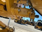 Hydraulics with Saddle Positioning Cylinder