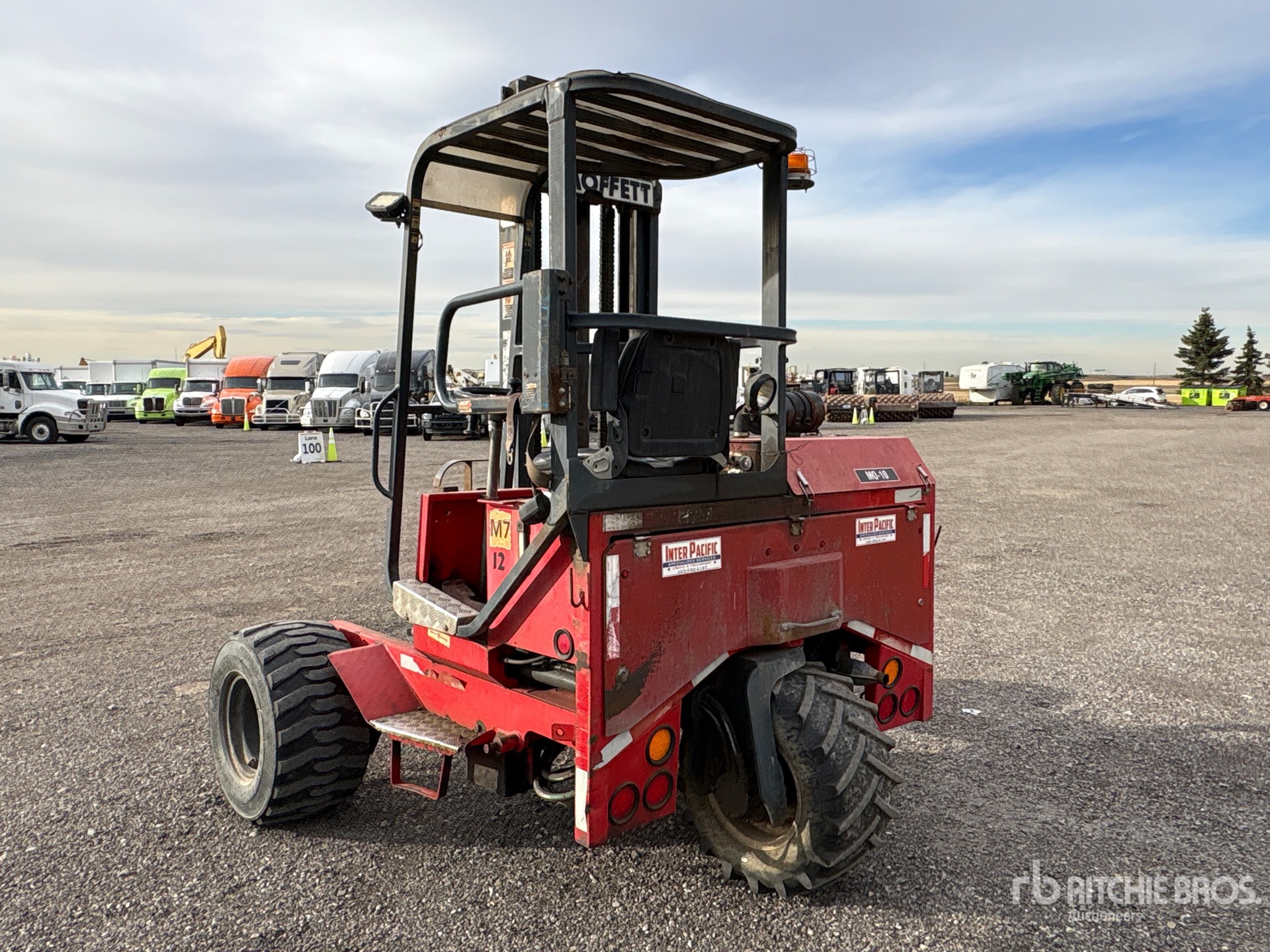 2005 Moffett M7