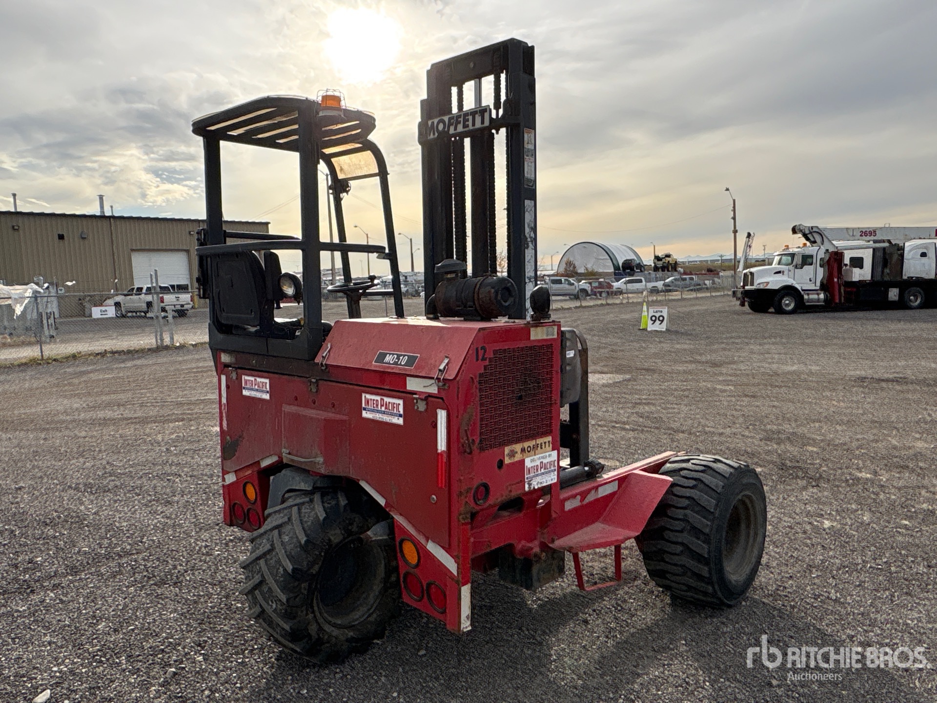 2005 Moffett M7
