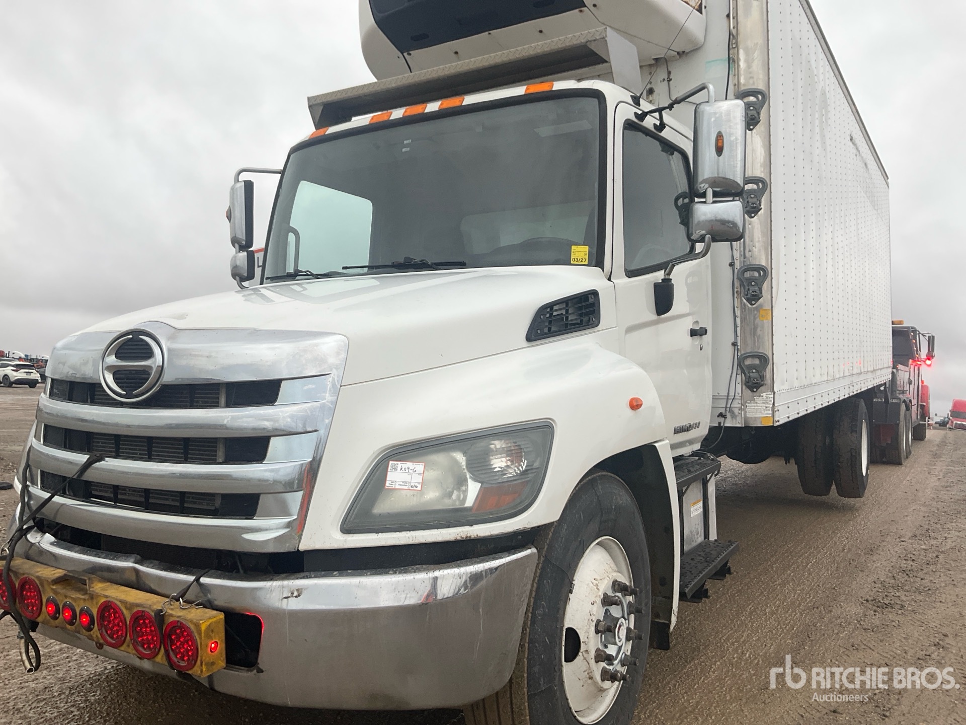 2017 Hino 338