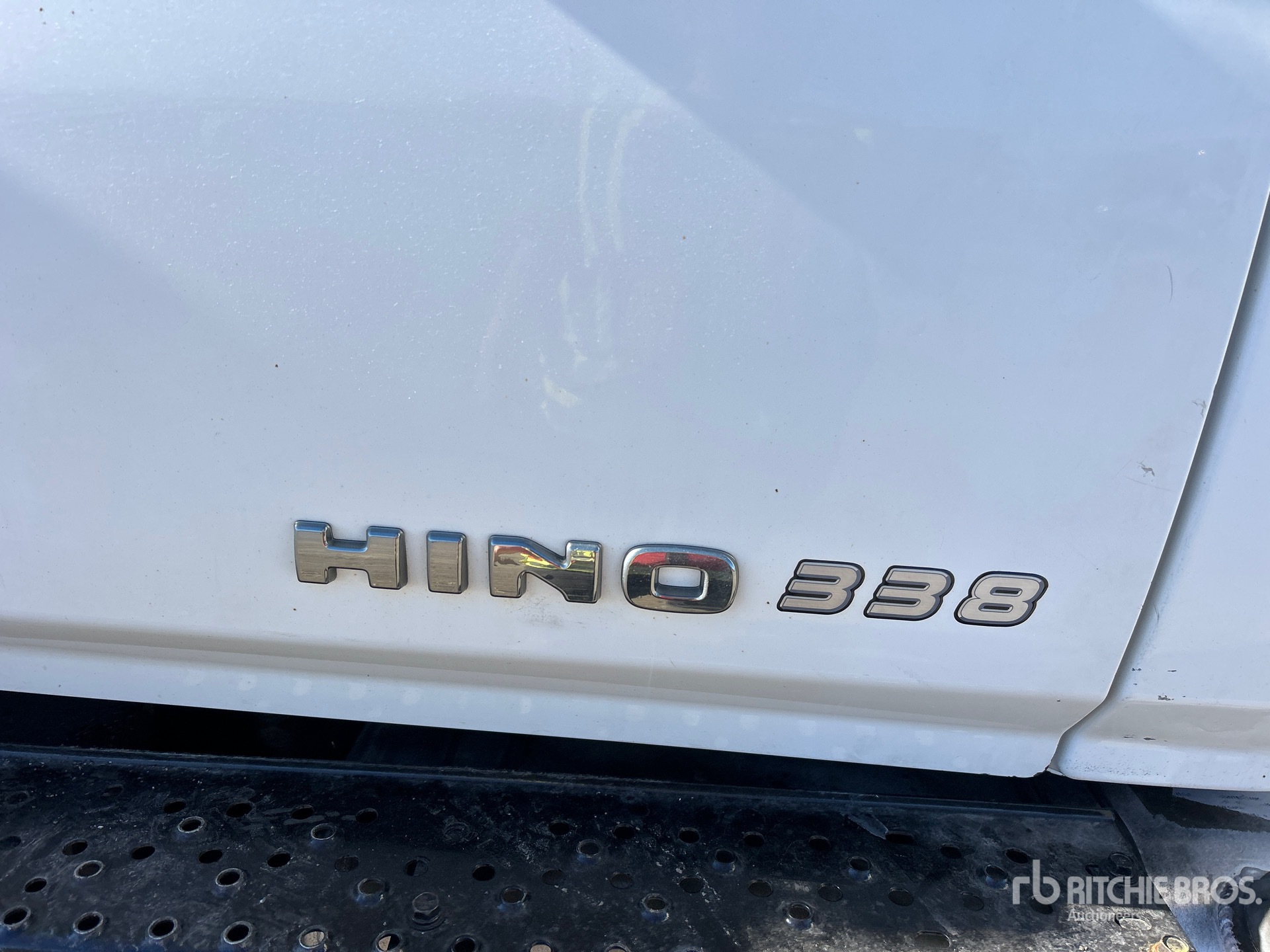 2017 Hino 338
