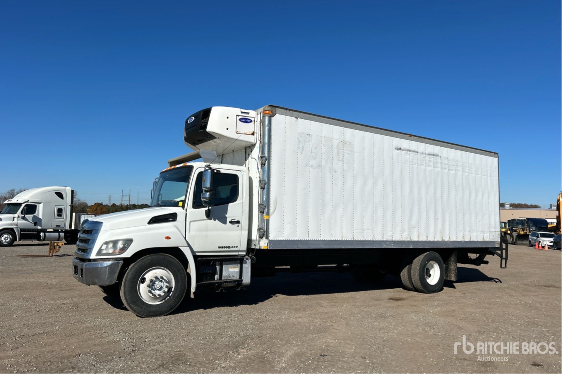 2017 Hino 338