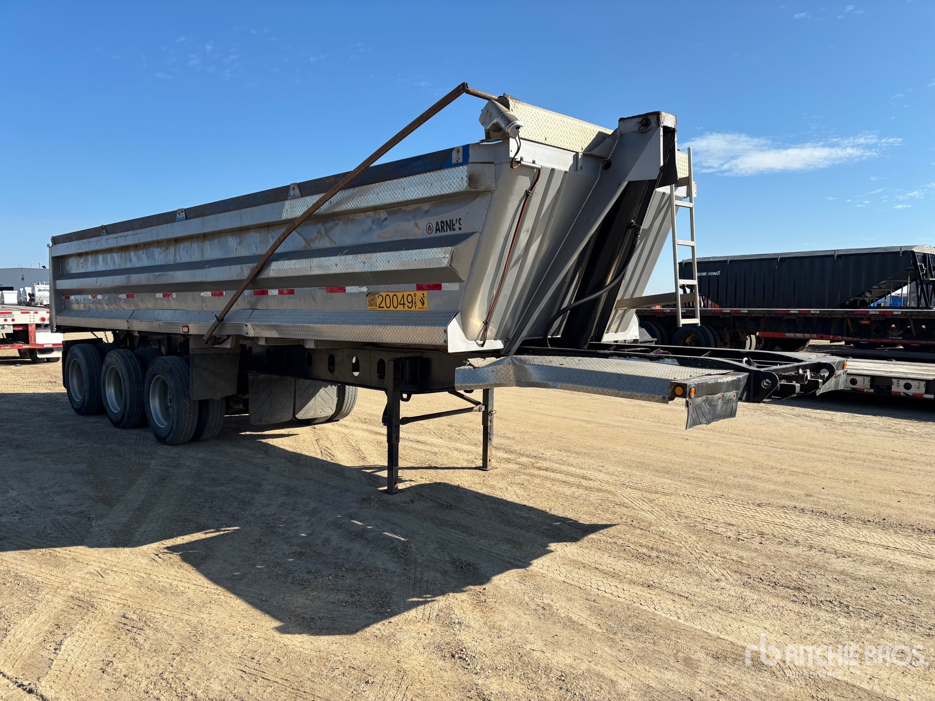 2011 Arnes 31 FT TRI/A