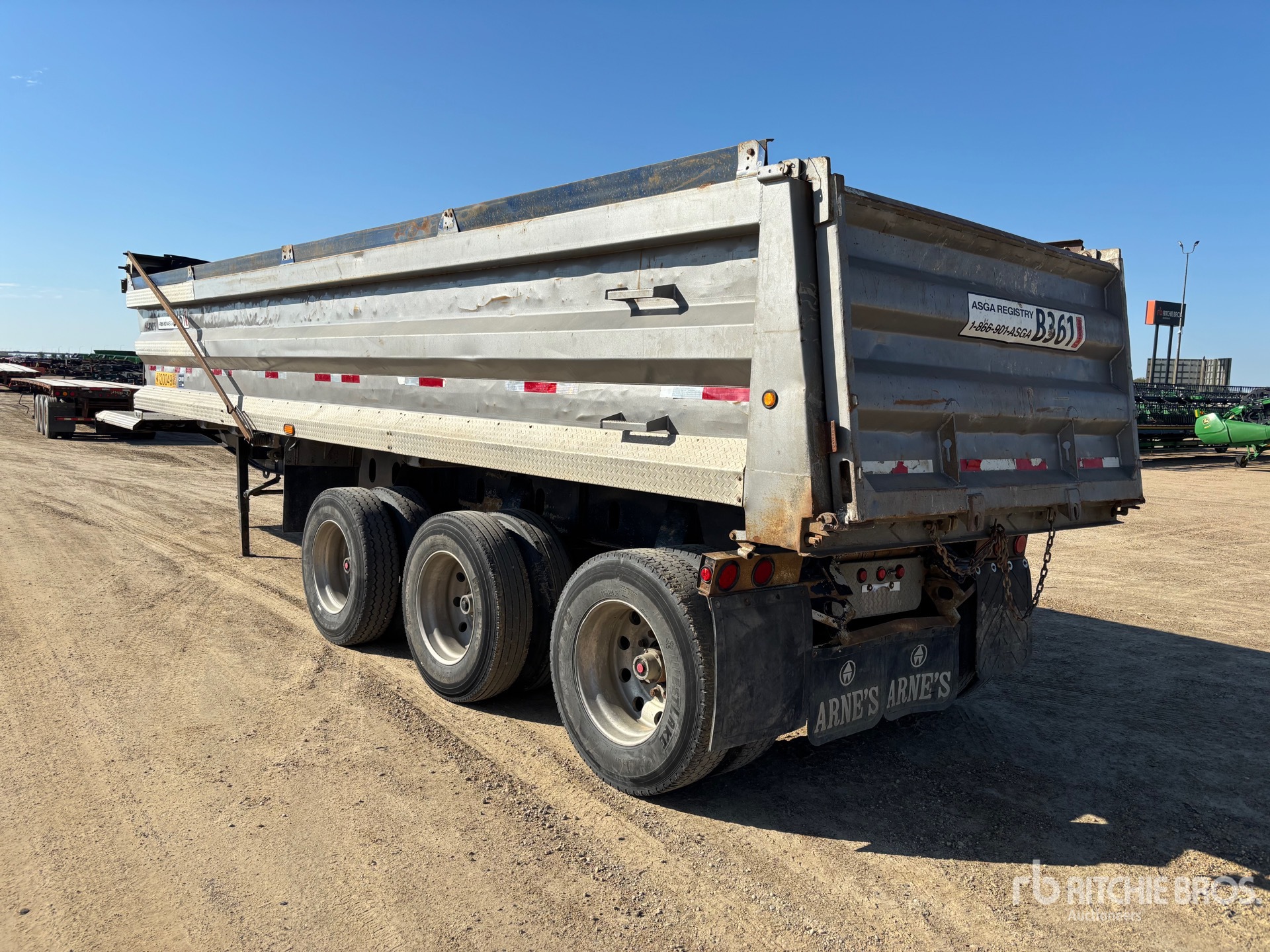 2011 Arnes 31 FT TRI/A