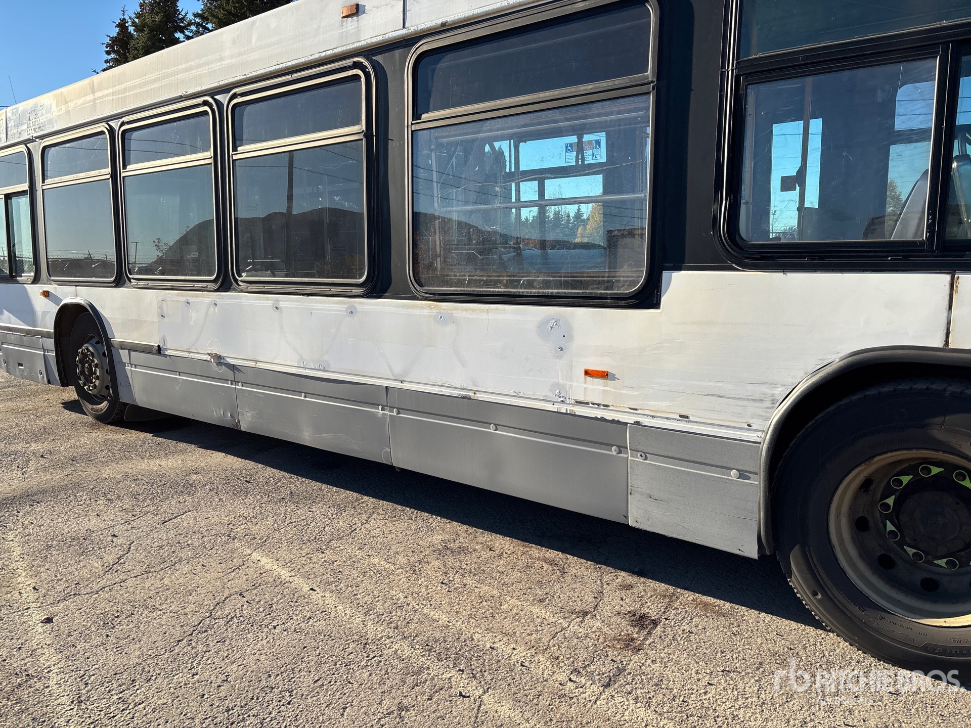 2008 Novabus LFS