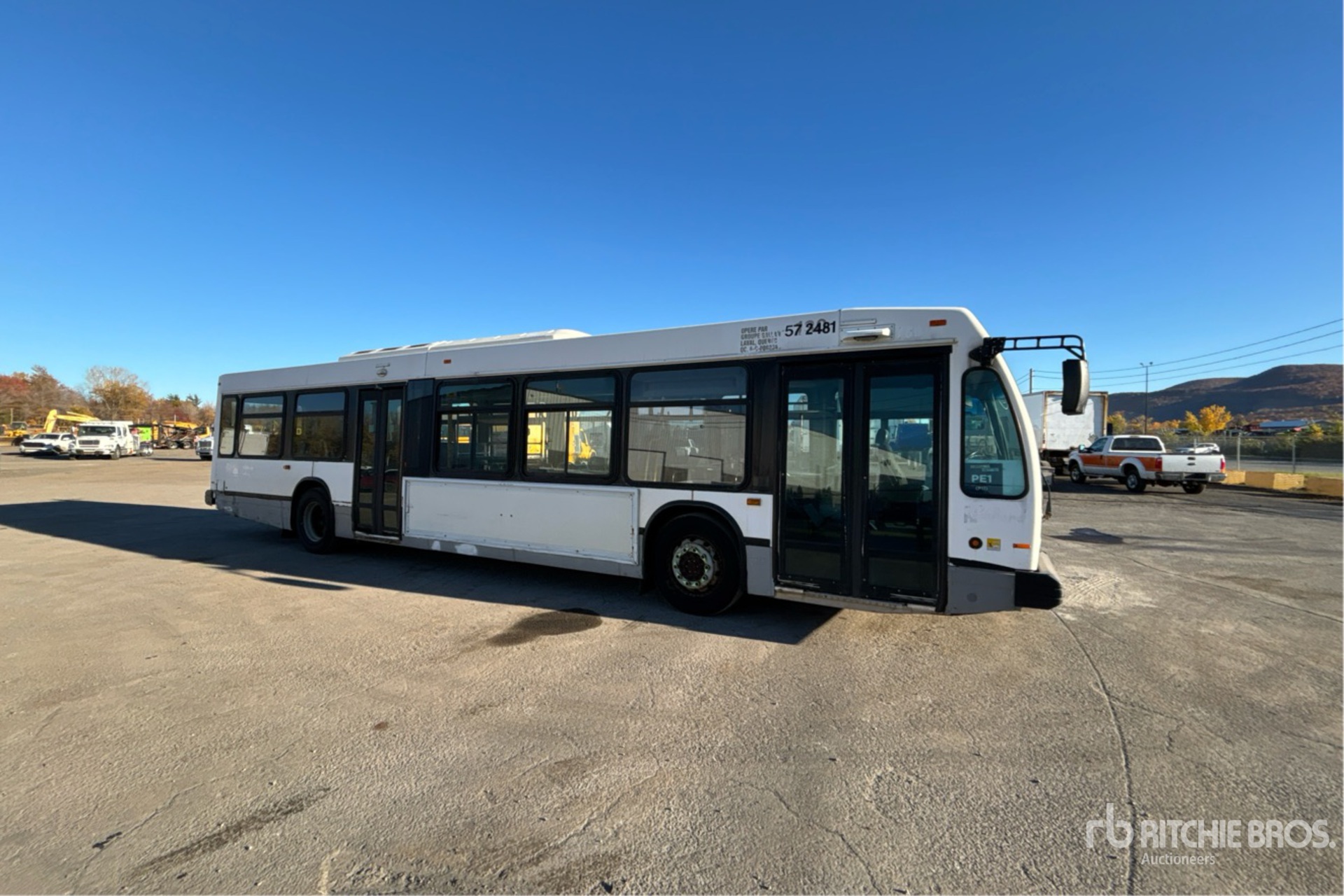 2008 Novabus LFS