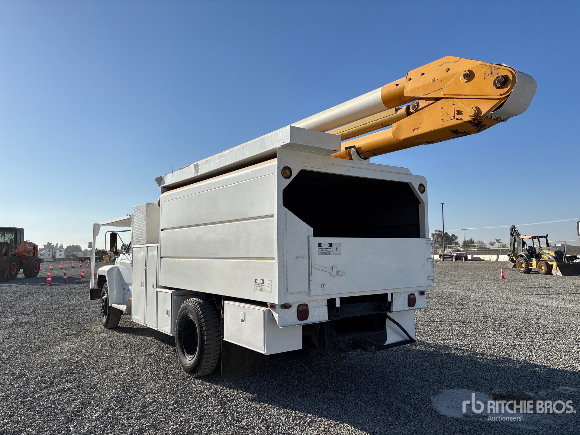 1988 Ford F-700