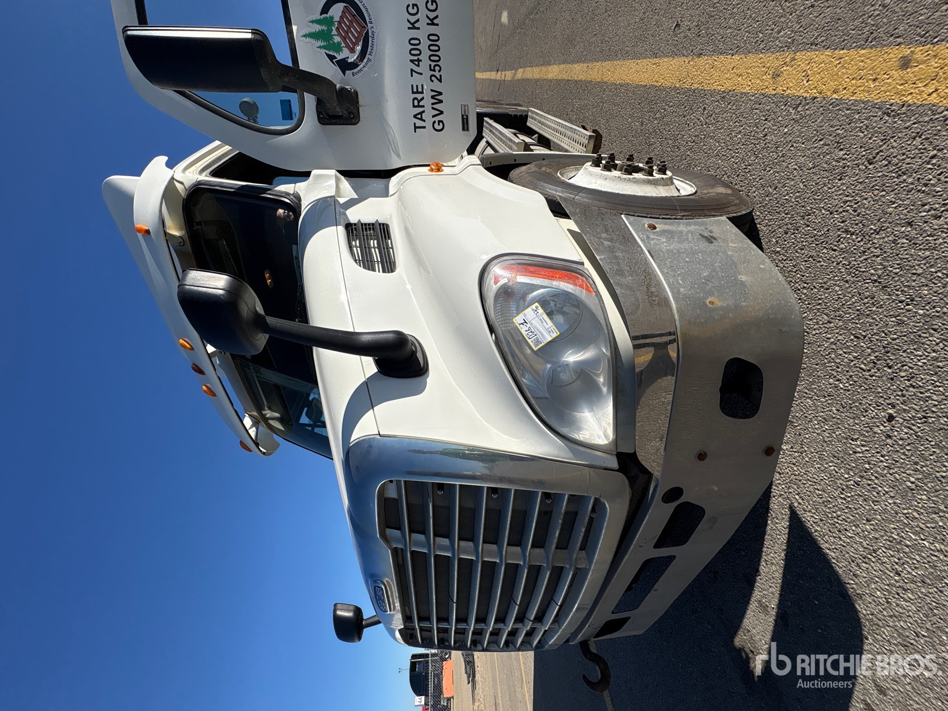 2012 Freightliner CASCADIA 113