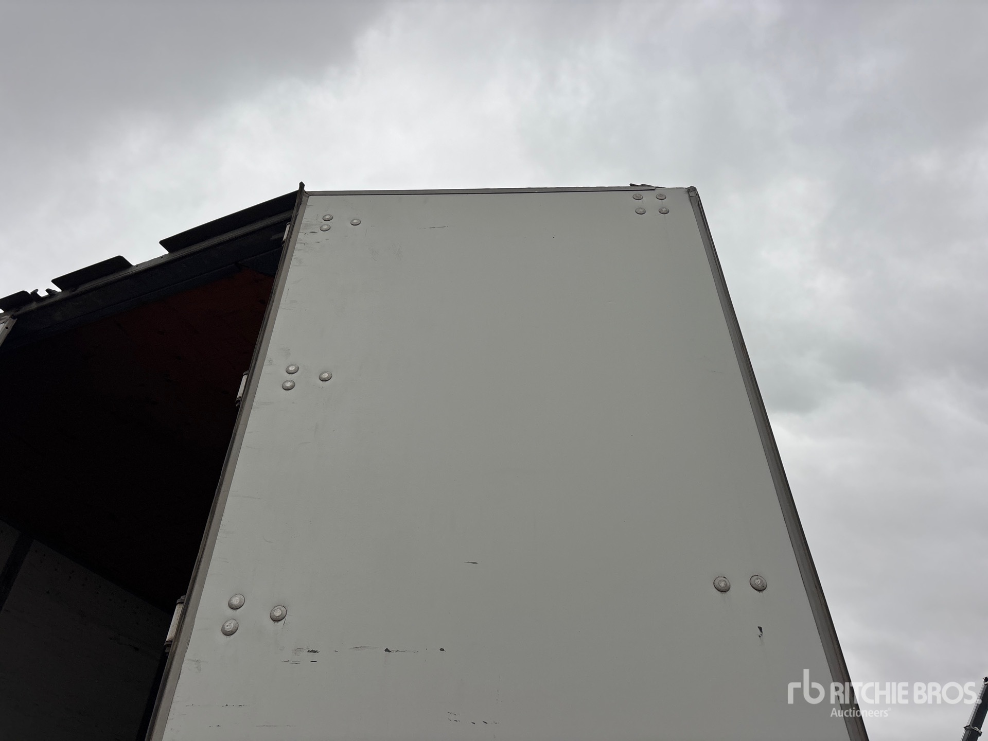 2009 Vanguard 53 FT X 102 IN T/A