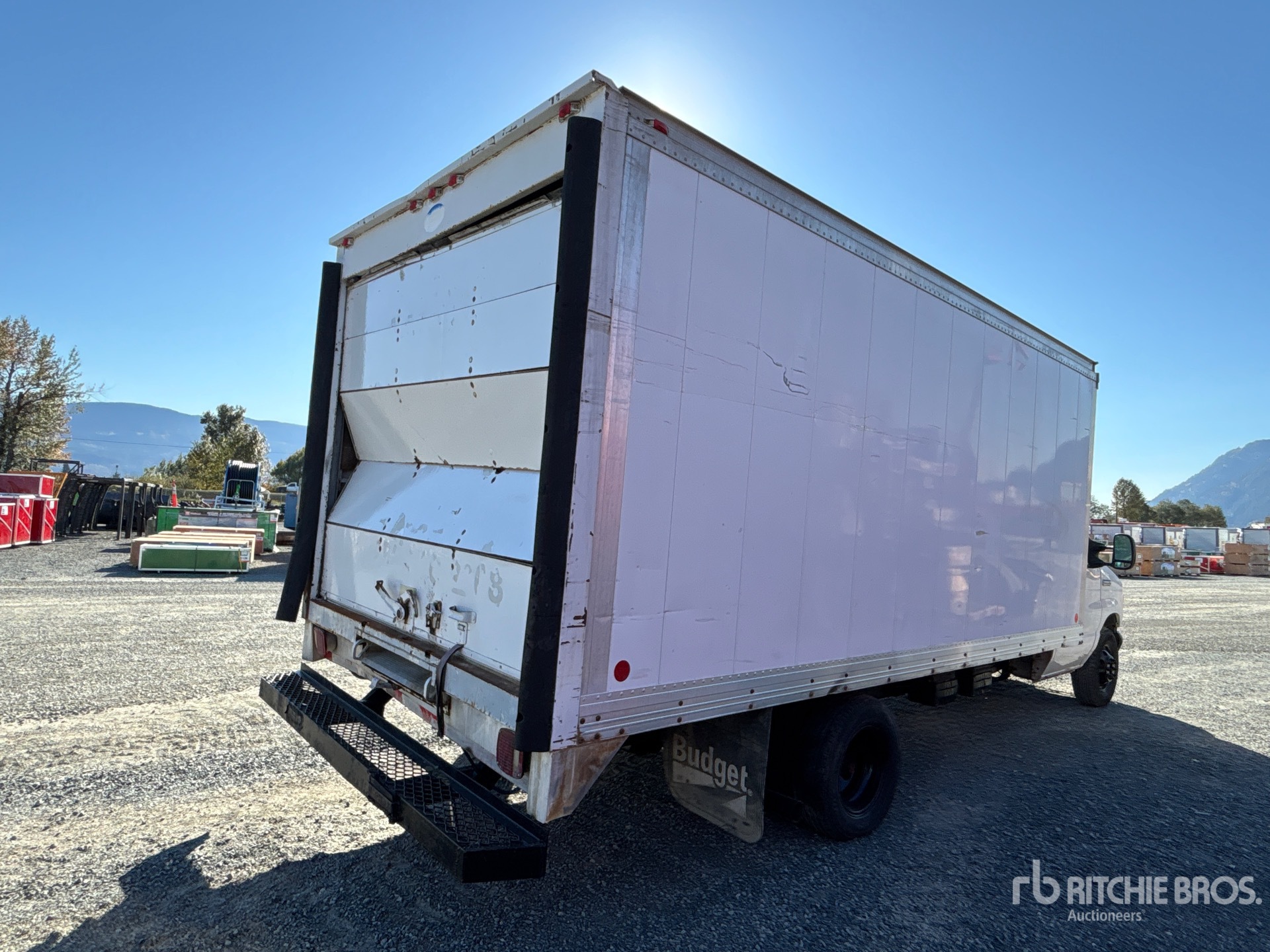 2006 Ford E-350