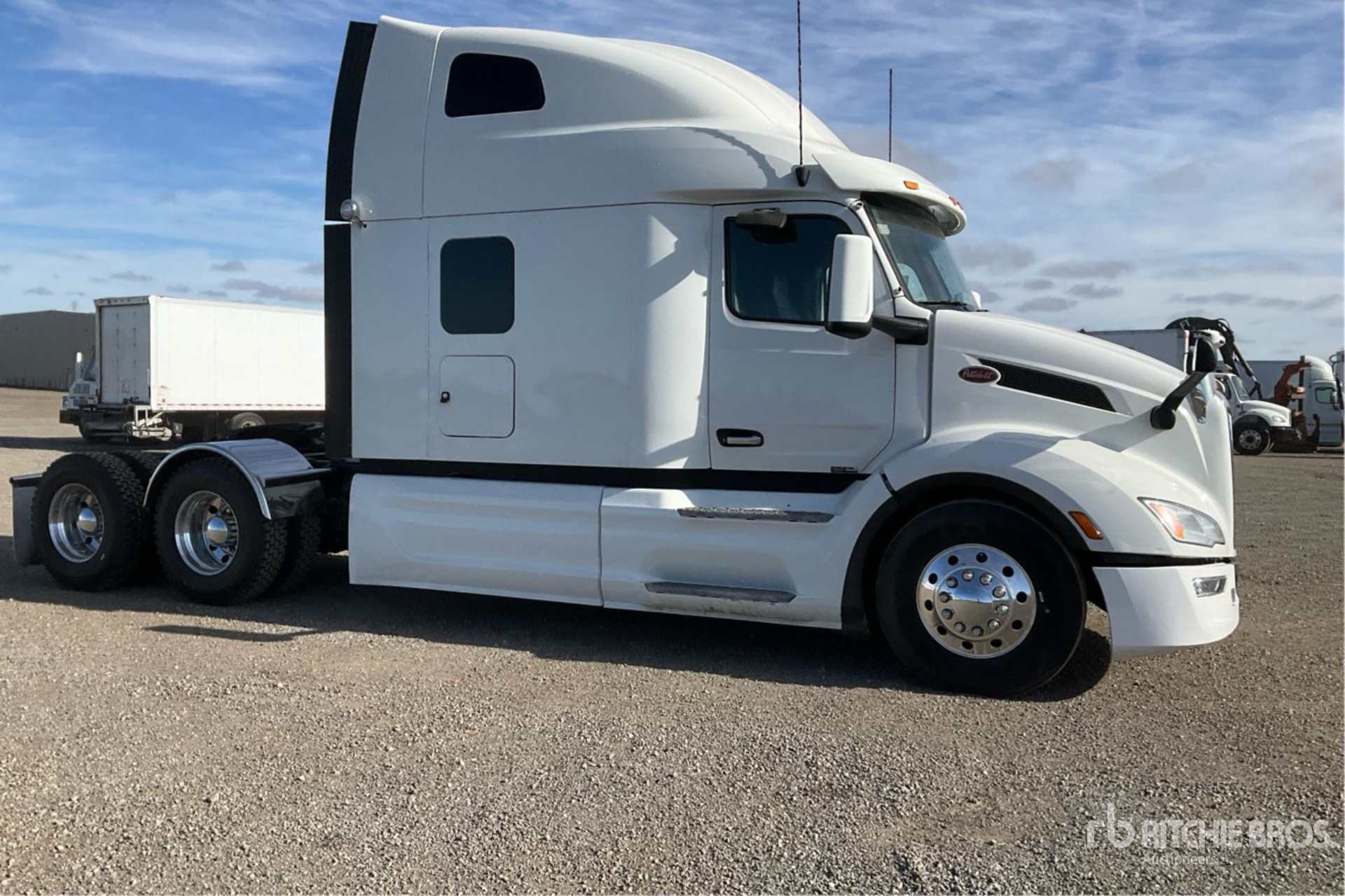 2023 Peterbilt 579