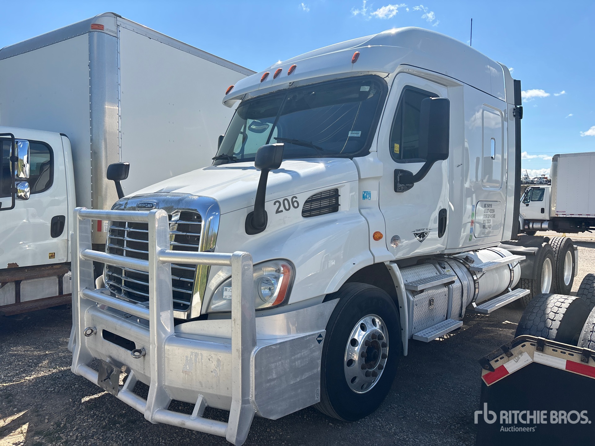 2018 Freightliner CASCADIA 113